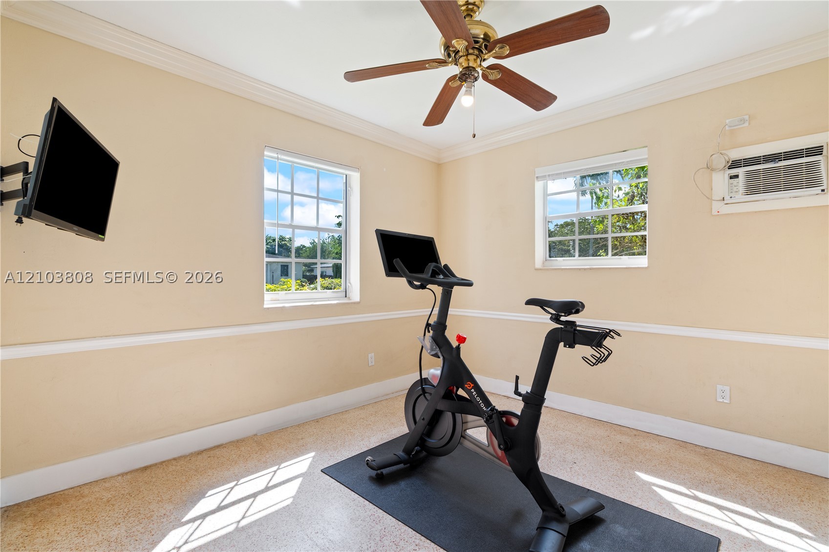 6027 SW 15th St, West Miami FL 33144
