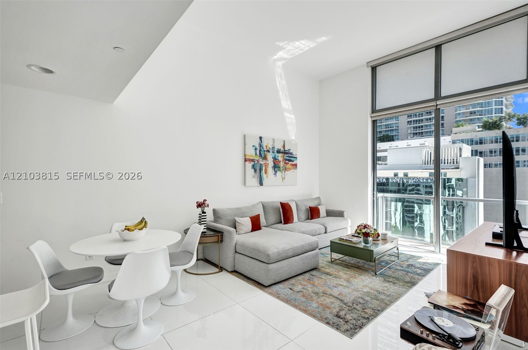 1060 Brickell Ave #1207, Miami FL 33131