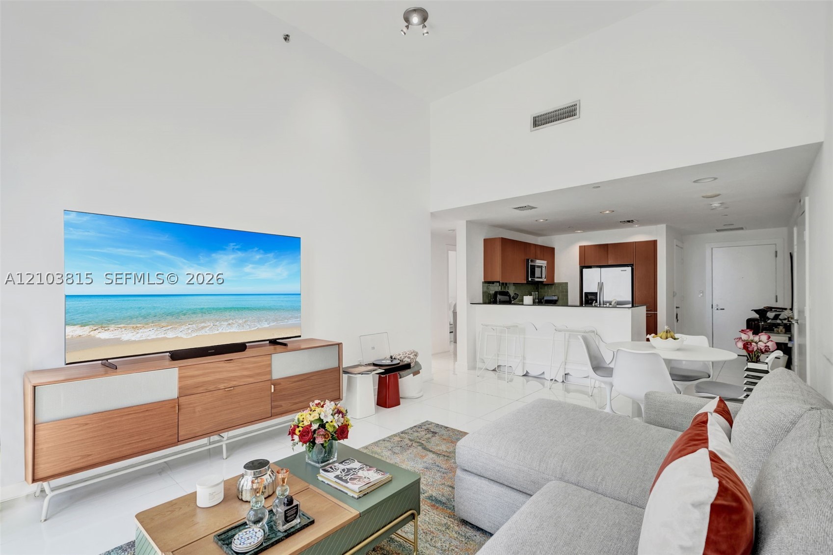 1060 Brickell Ave #1207, Miami FL 33131