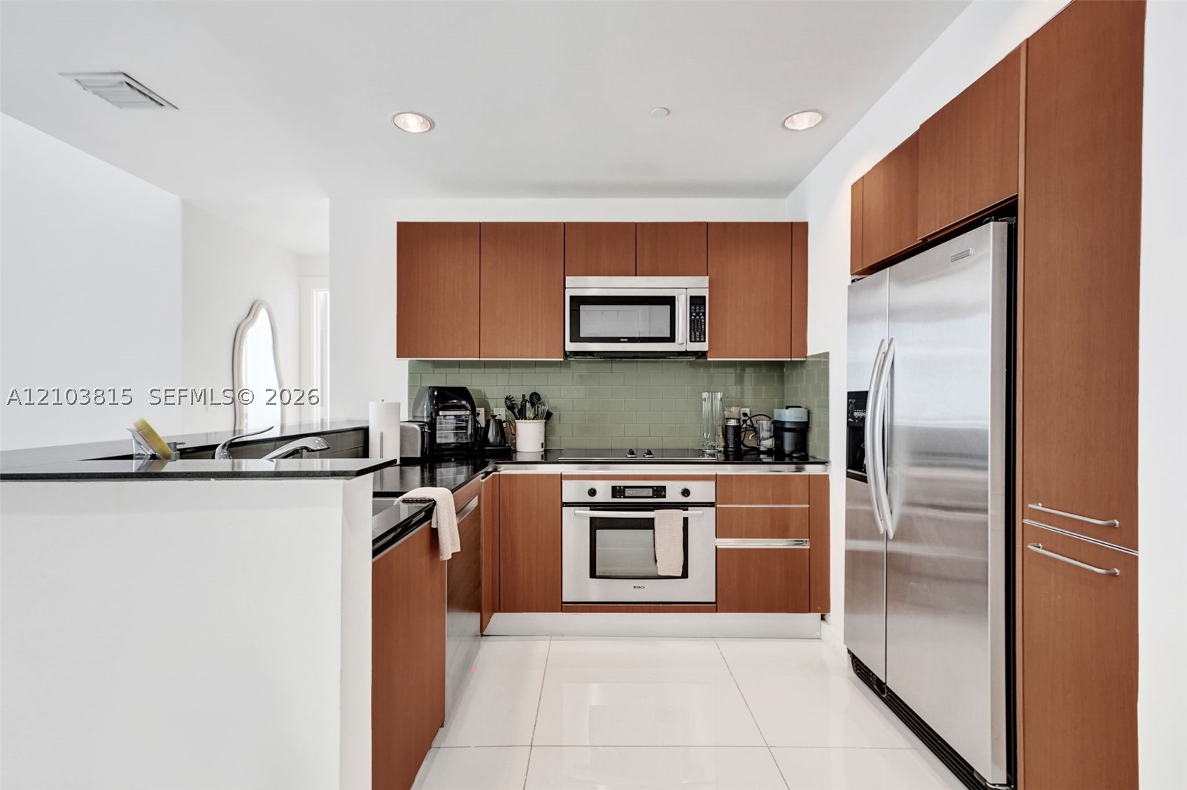 1060 Brickell Ave #1207, Miami FL 33131