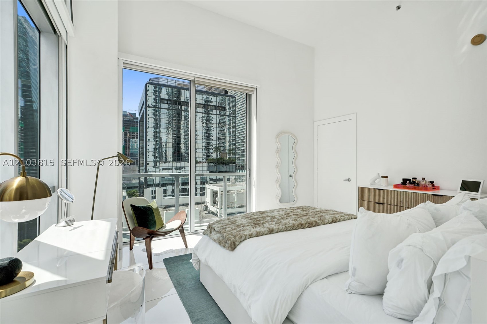 1060 Brickell Ave #1207, Miami FL 33131