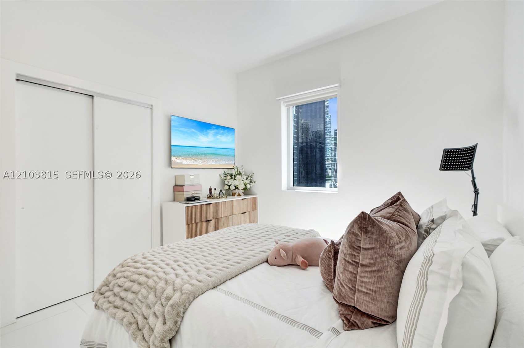 1060 Brickell Ave #1207, Miami FL 33131