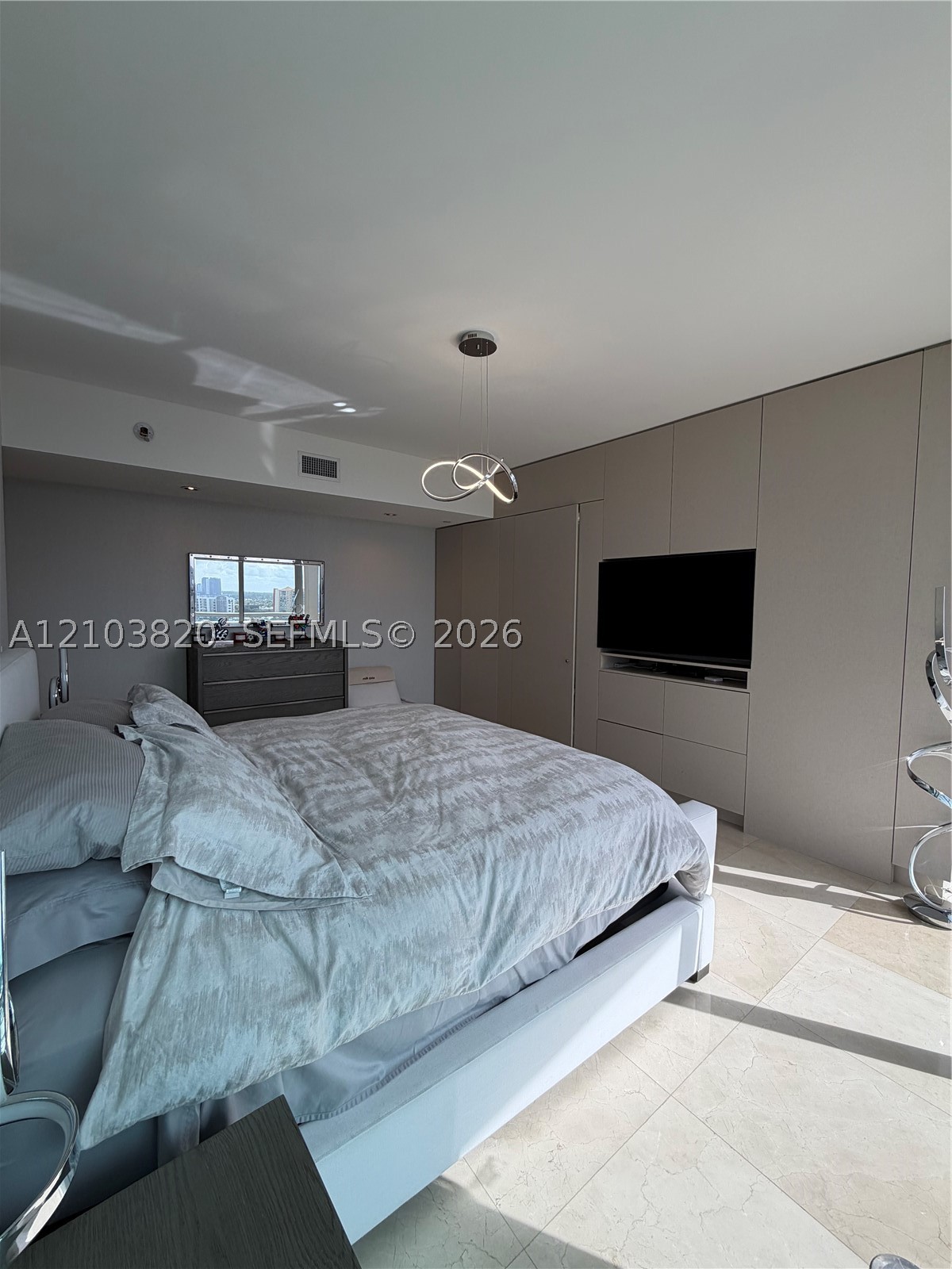 17121 Collins Ave #1608, Sunny Isles Beach FL 33160