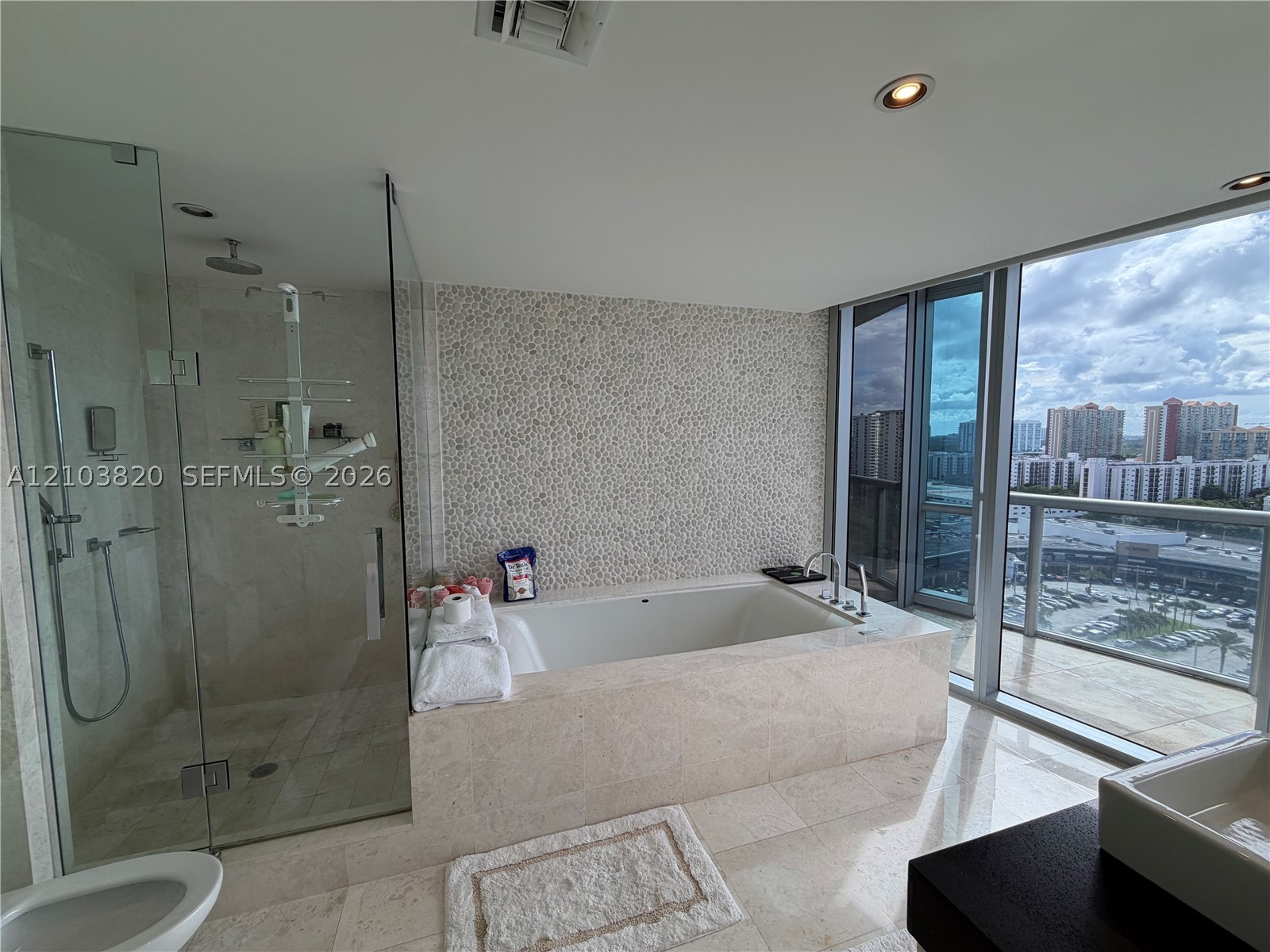 17121 Collins Ave #1608, Sunny Isles Beach FL 33160