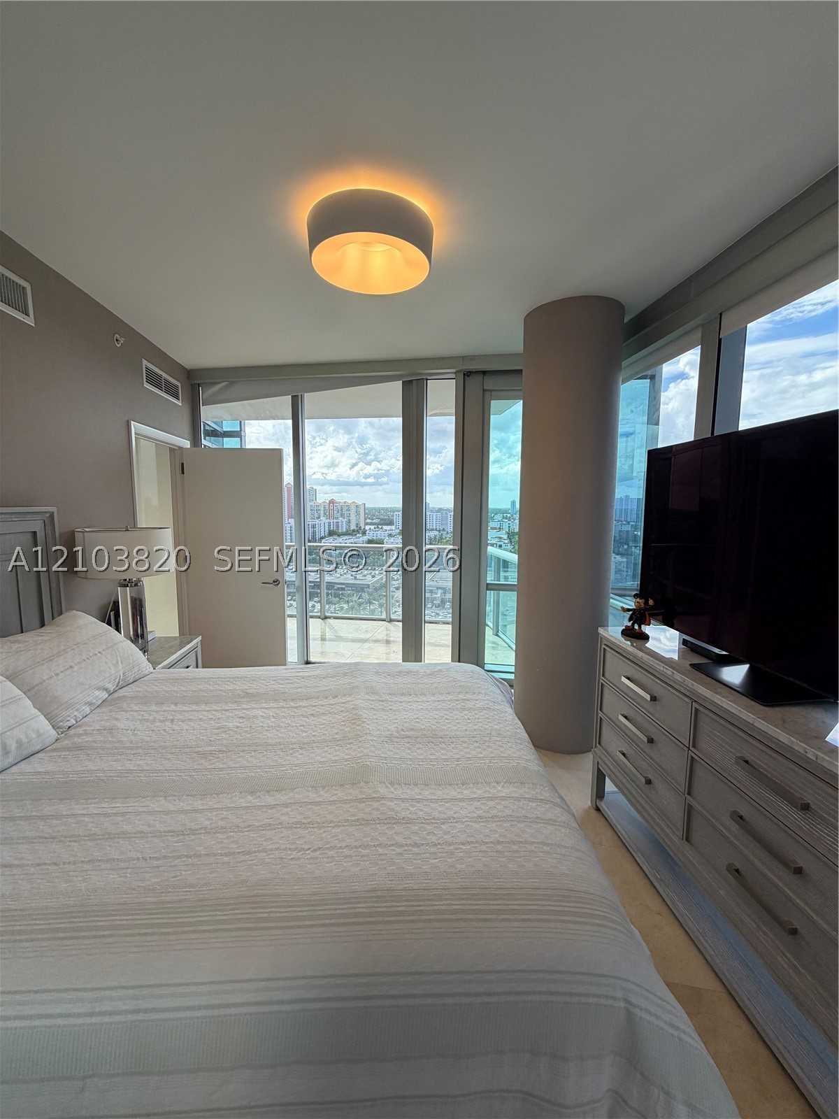 17121 Collins Ave #1608, Sunny Isles Beach FL 33160
