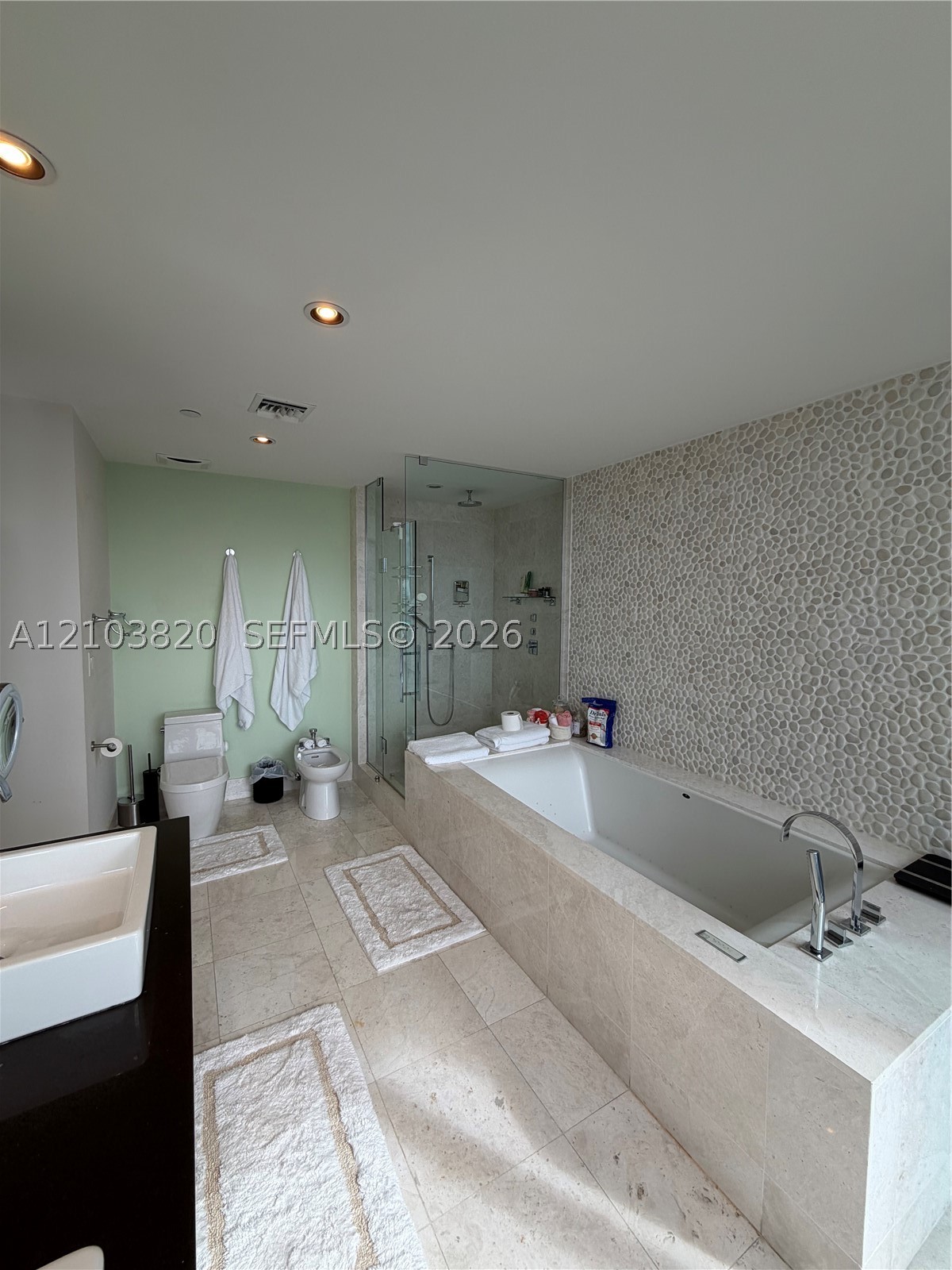 17121 Collins Ave #1608, Sunny Isles Beach FL 33160