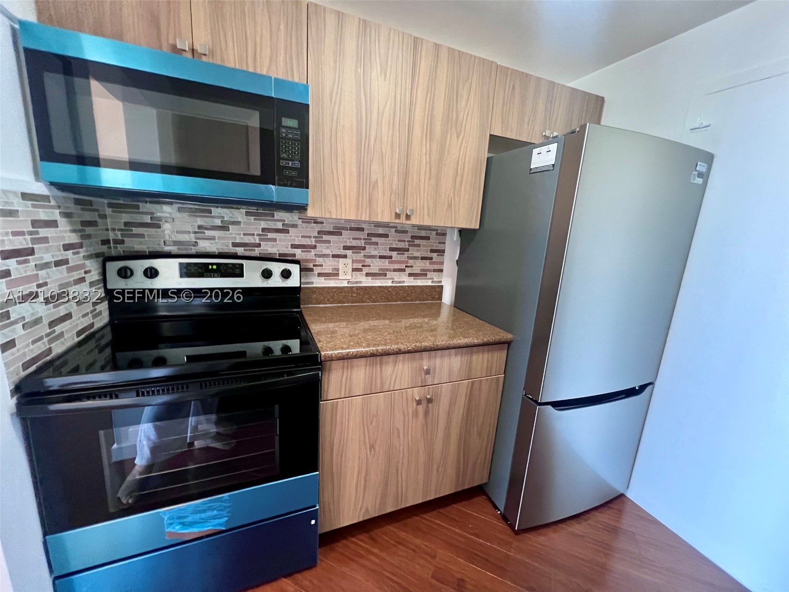 2020 NE 135th St #810, North Miami FL 33181