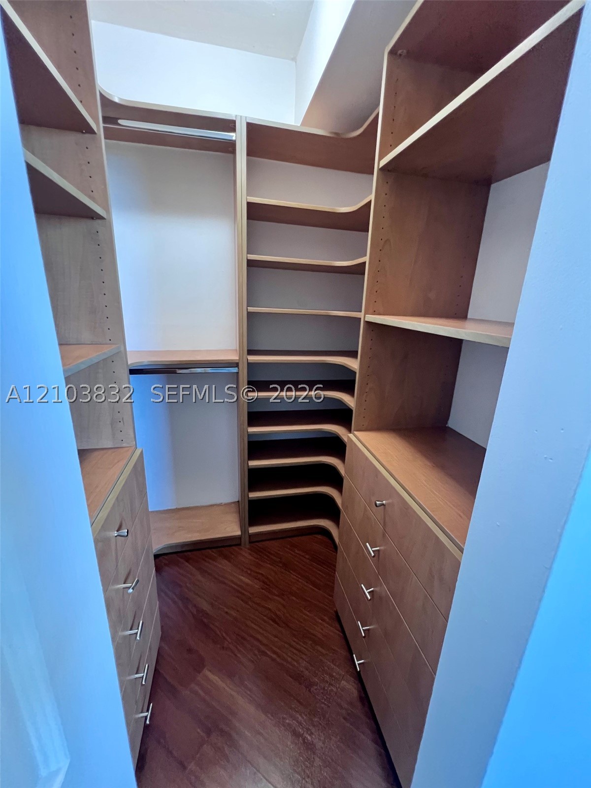 2020 NE 135th St #810, North Miami FL 33181