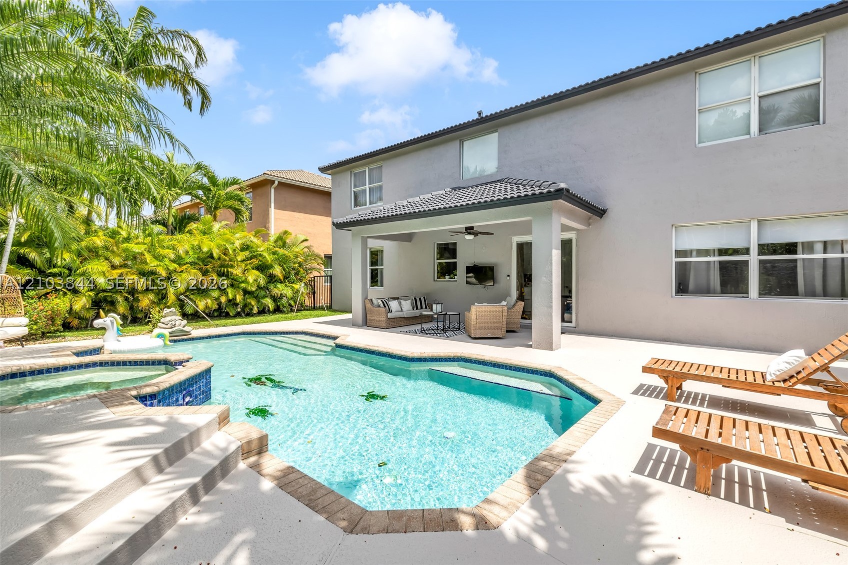 3767 W Gardenia Ave, Weston FL 33332