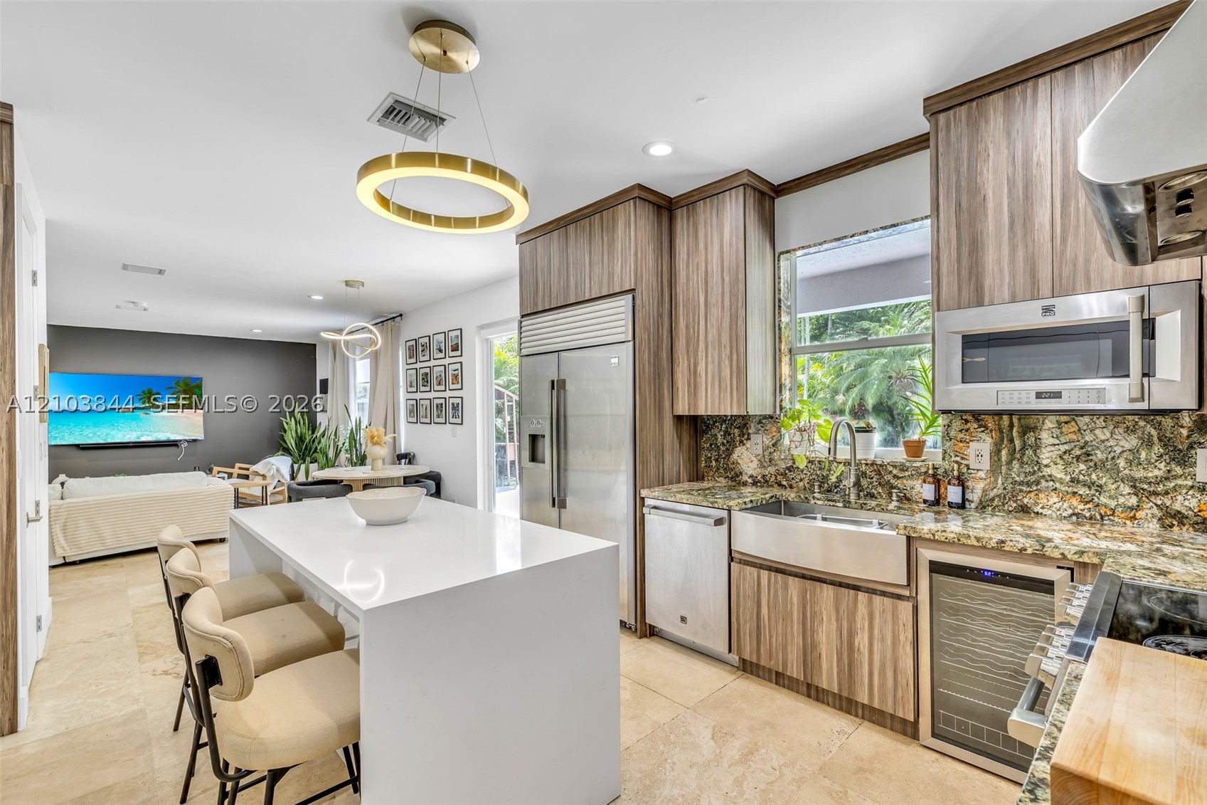 3767 W Gardenia Ave, Weston FL 33332