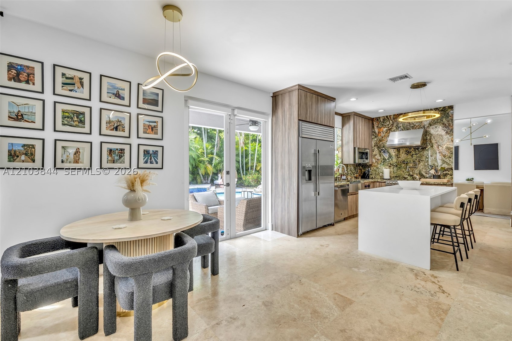3767 W Gardenia Ave, Weston FL 33332