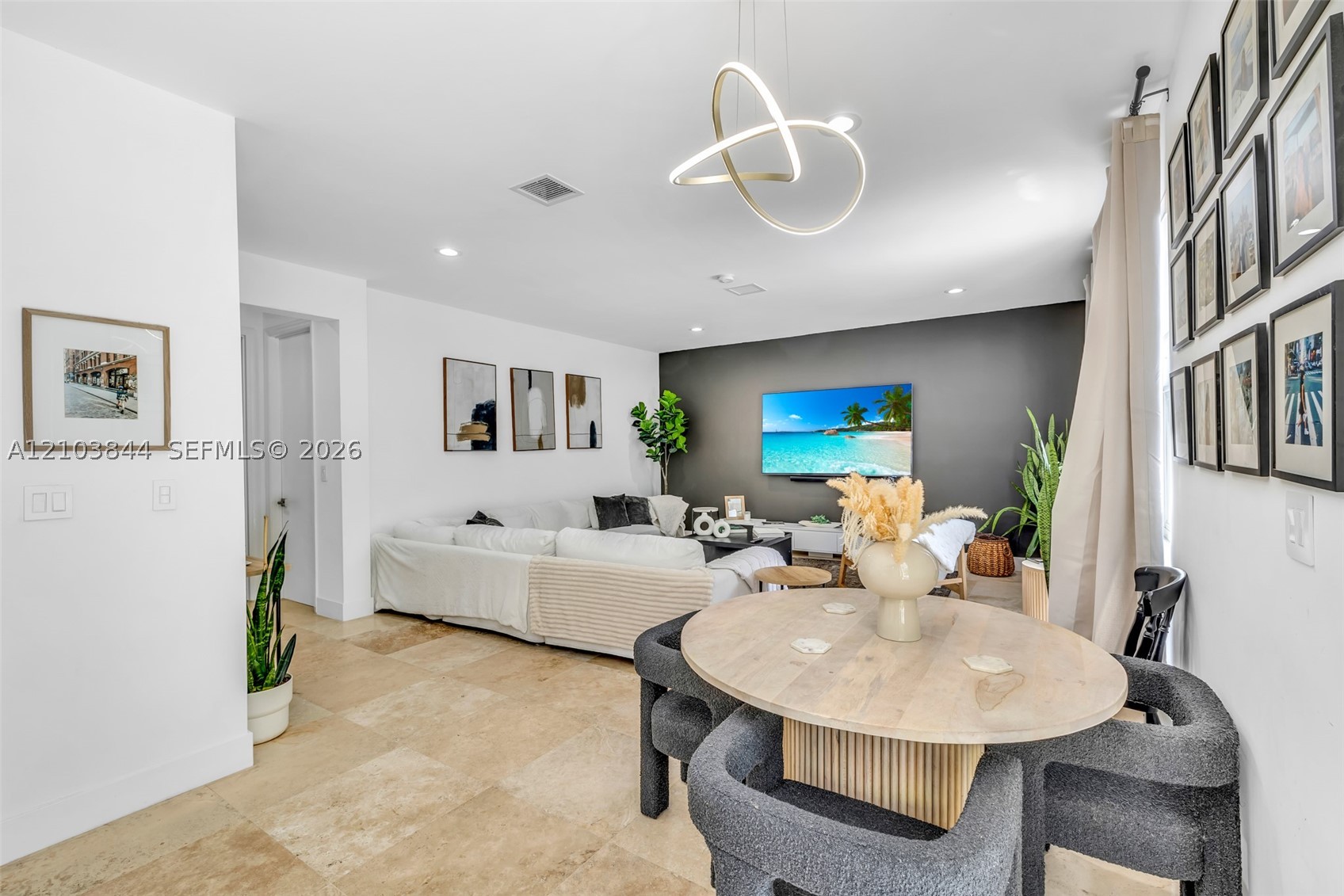 3767 W Gardenia Ave, Weston FL 33332
