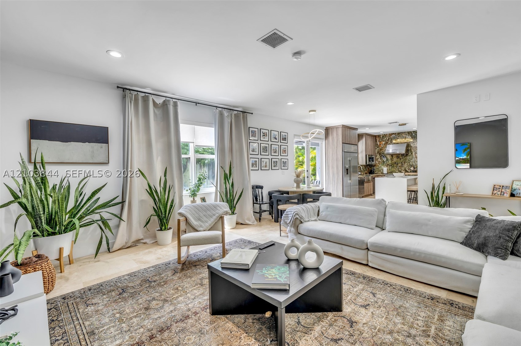 3767 W Gardenia Ave, Weston FL 33332