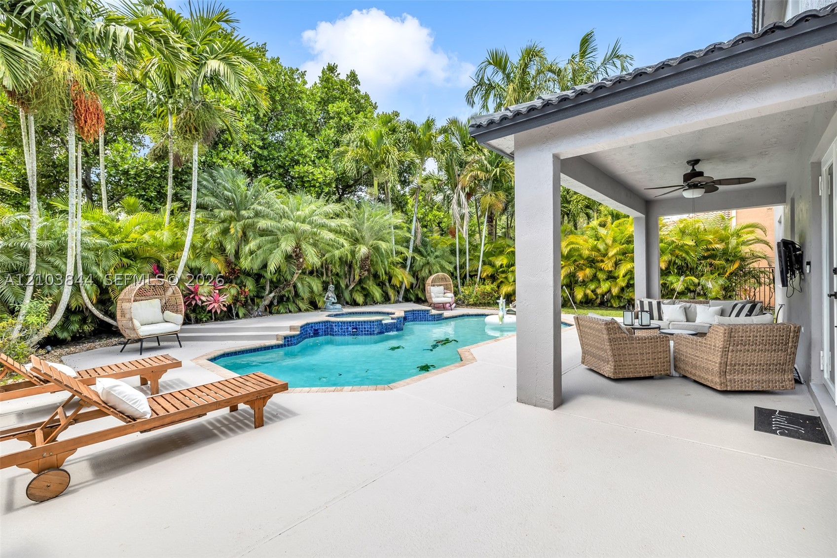 3767 W Gardenia Ave, Weston FL 33332