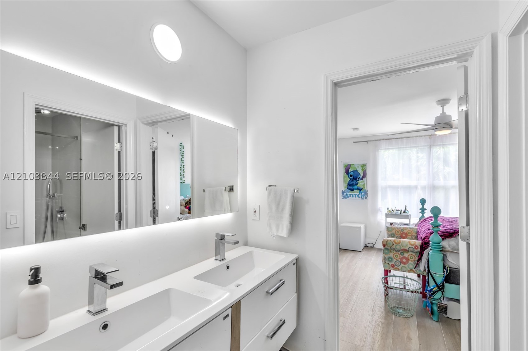 3767 W Gardenia Ave, Weston FL 33332