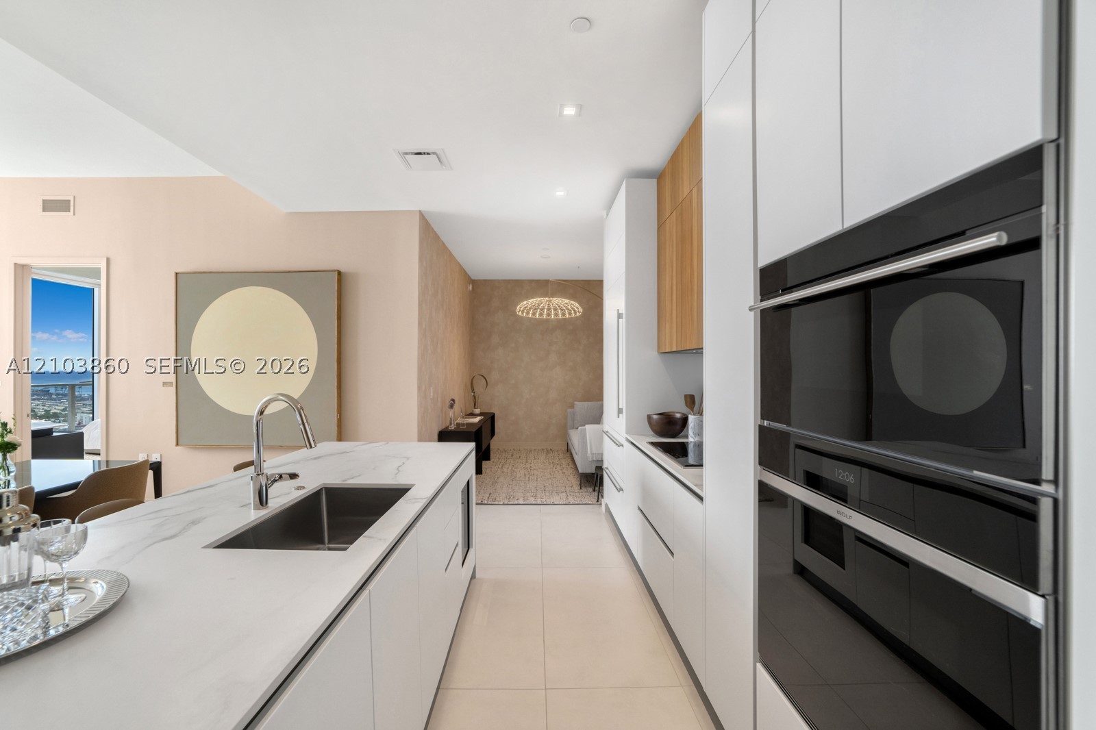 1400 Biscayne Boulevard #4902, Miami FL 33132