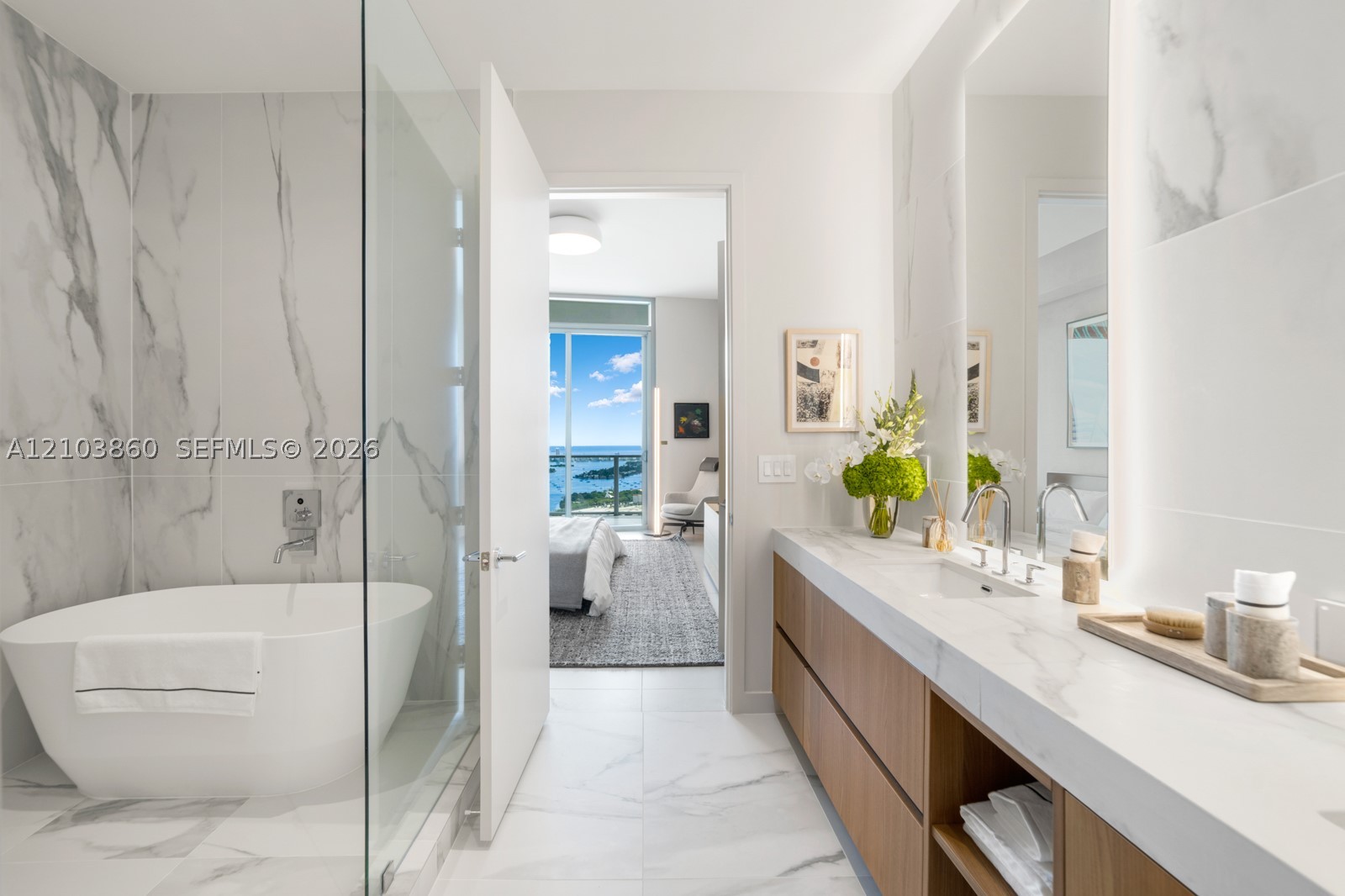 1400 Biscayne Boulevard #4902, Miami FL 33132