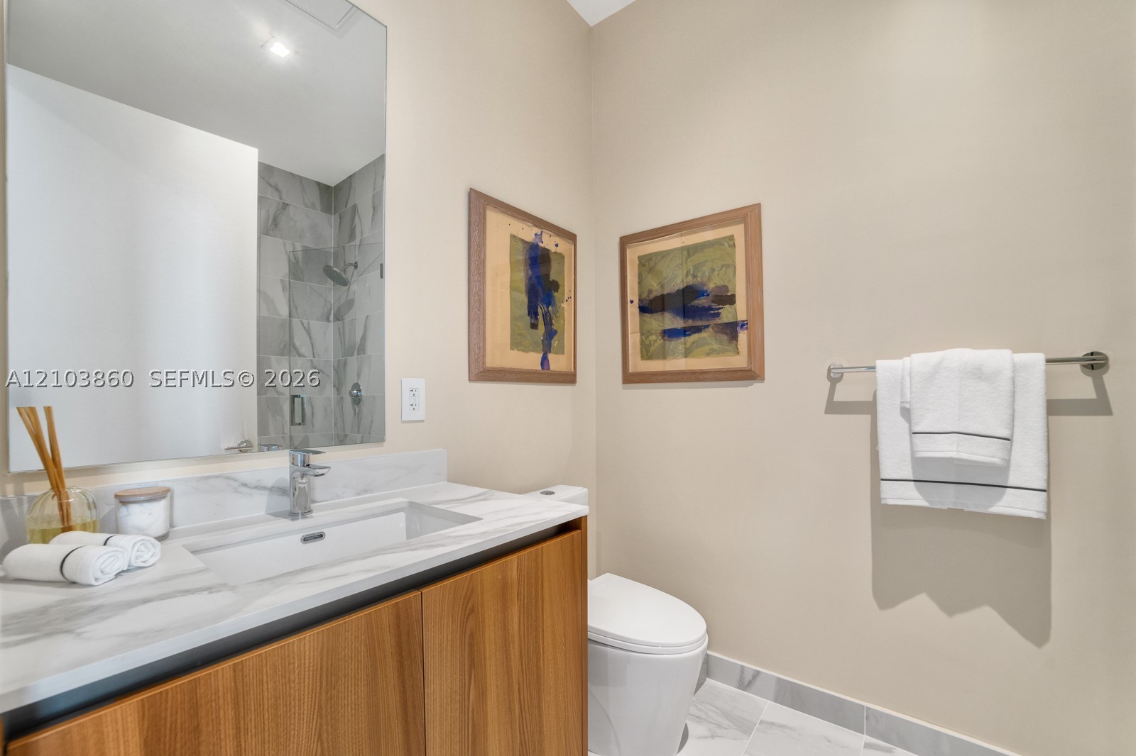 1400 Biscayne Boulevard #4902, Miami FL 33132