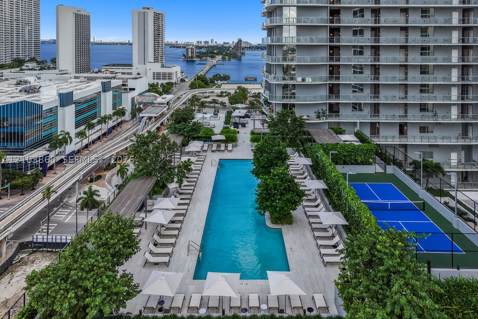 1400 Biscayne Boulevard #4902, Miami FL 33132