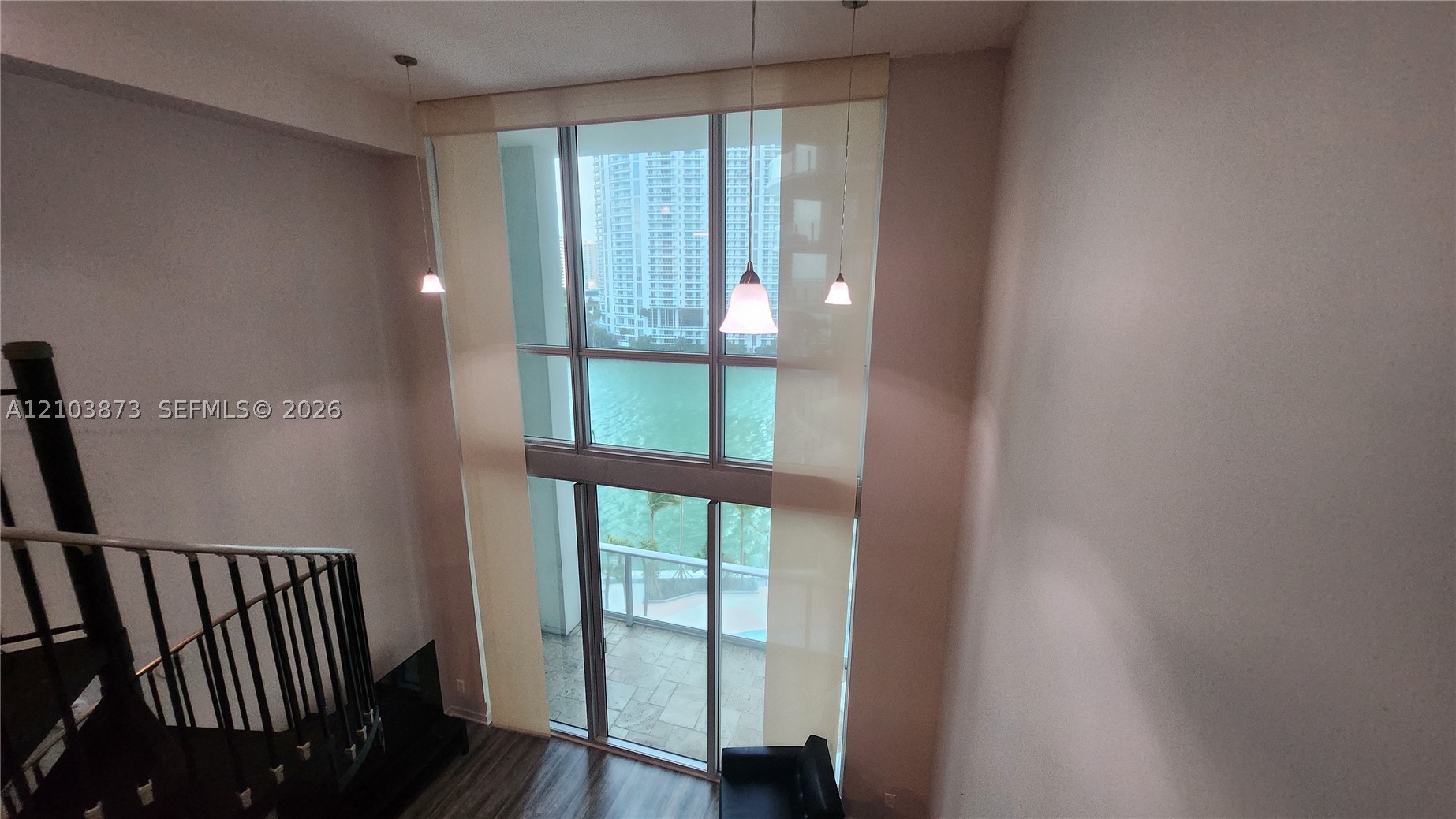 300 S Biscayne Blvd #L-808, Miami FL 33131