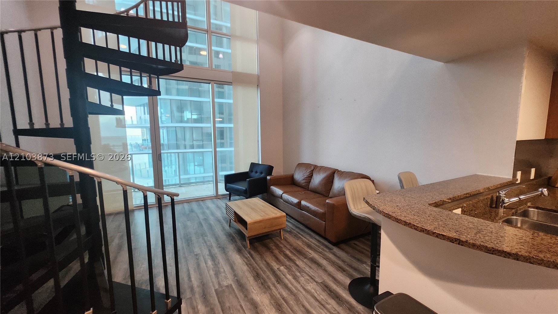 300 S Biscayne Blvd #L-808, Miami FL 33131
