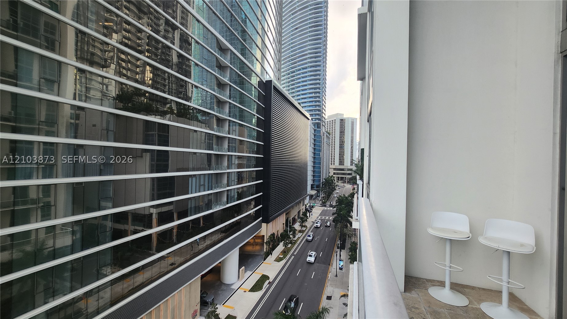300 S Biscayne Blvd #L-808, Miami FL 33131