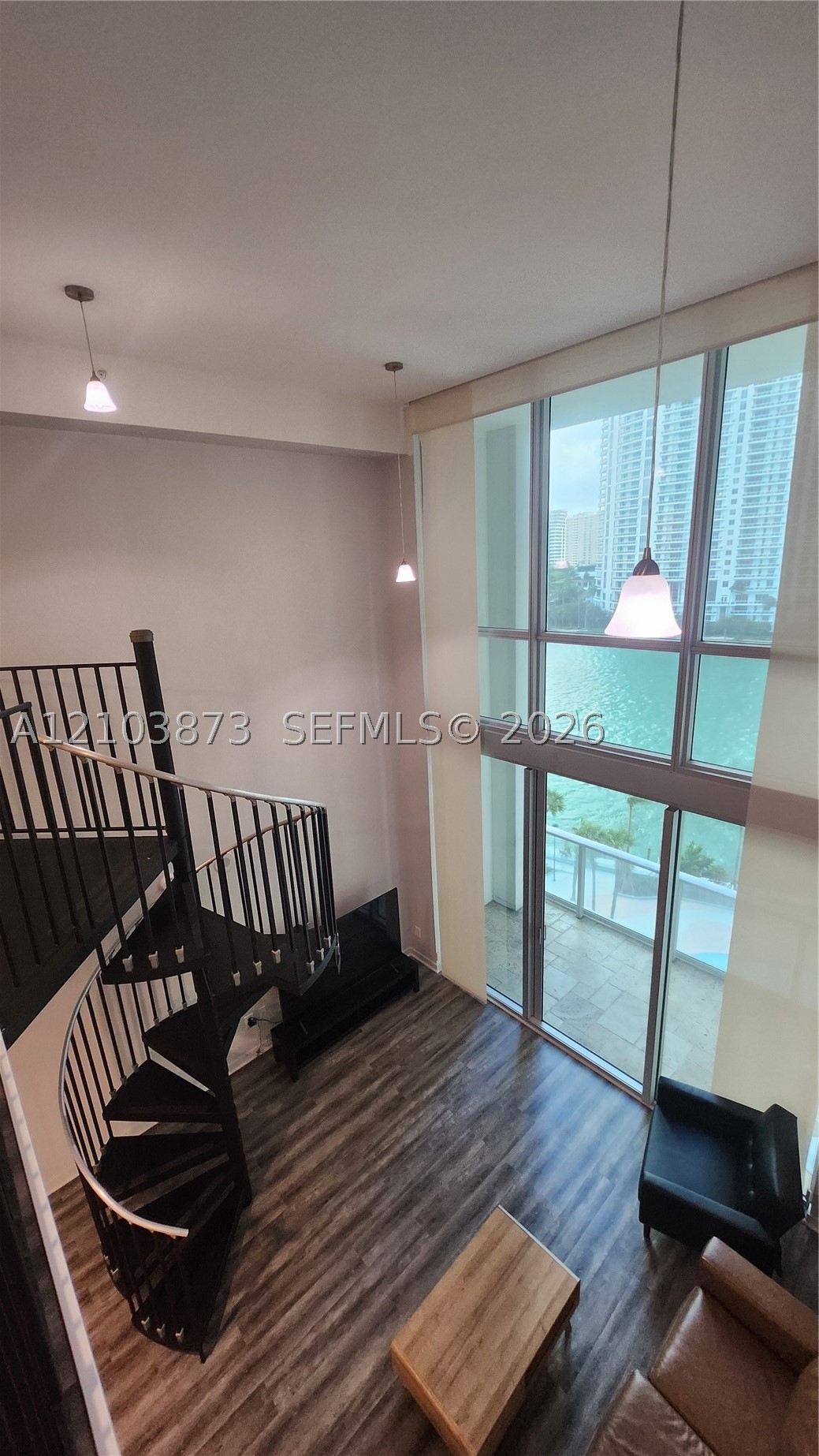 300 S Biscayne Blvd #L-808, Miami FL 33131