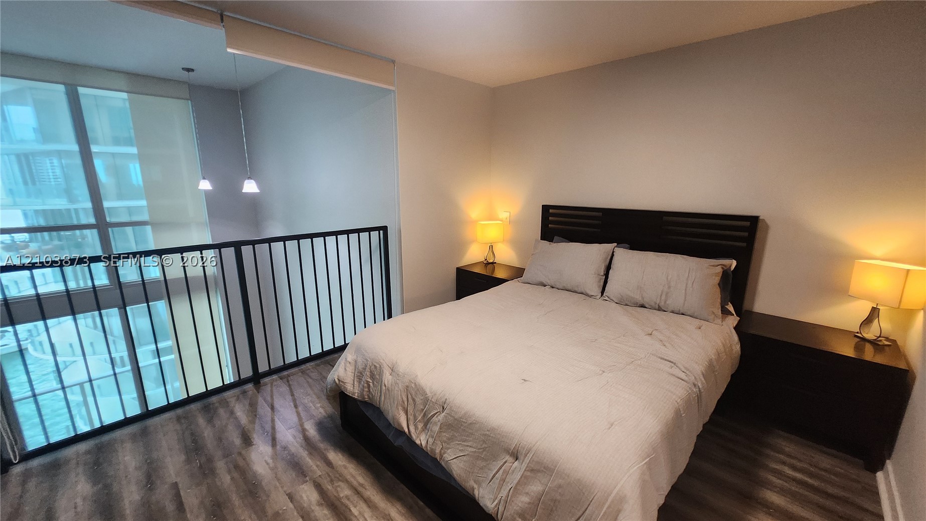 300 S Biscayne Blvd #L-808, Miami FL 33131