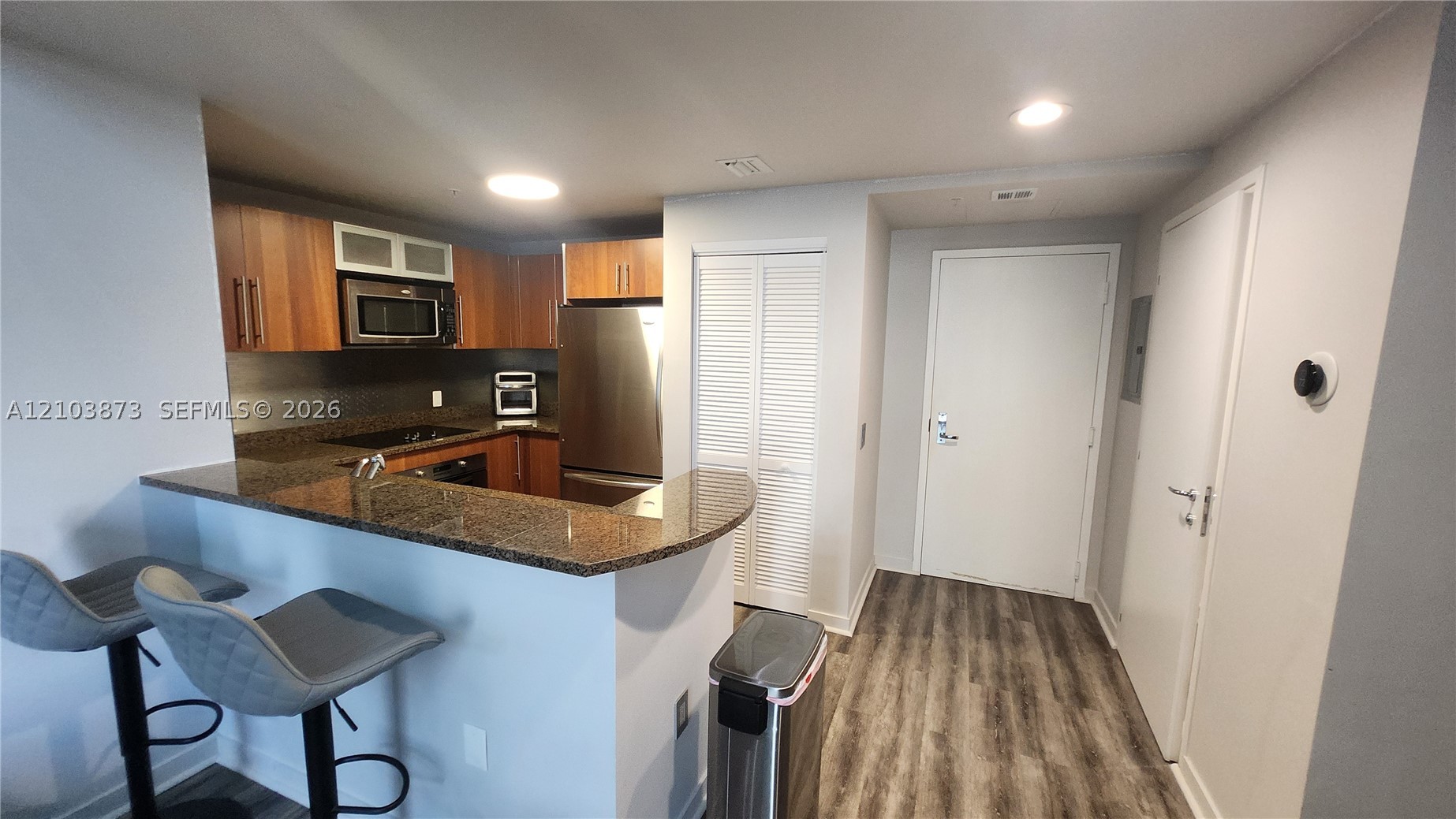 300 S Biscayne Blvd #L-808, Miami FL 33131