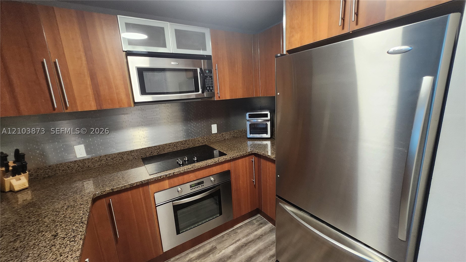 300 S Biscayne Blvd #L-808, Miami FL 33131