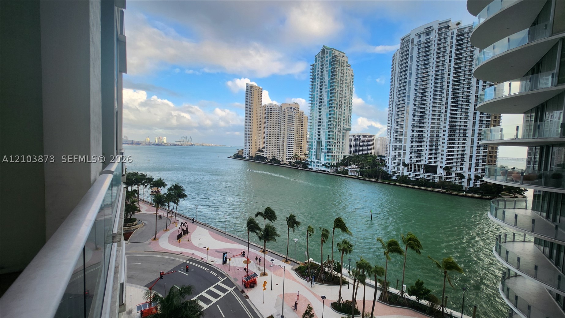 300 S Biscayne Blvd #L-808, Miami FL 33131