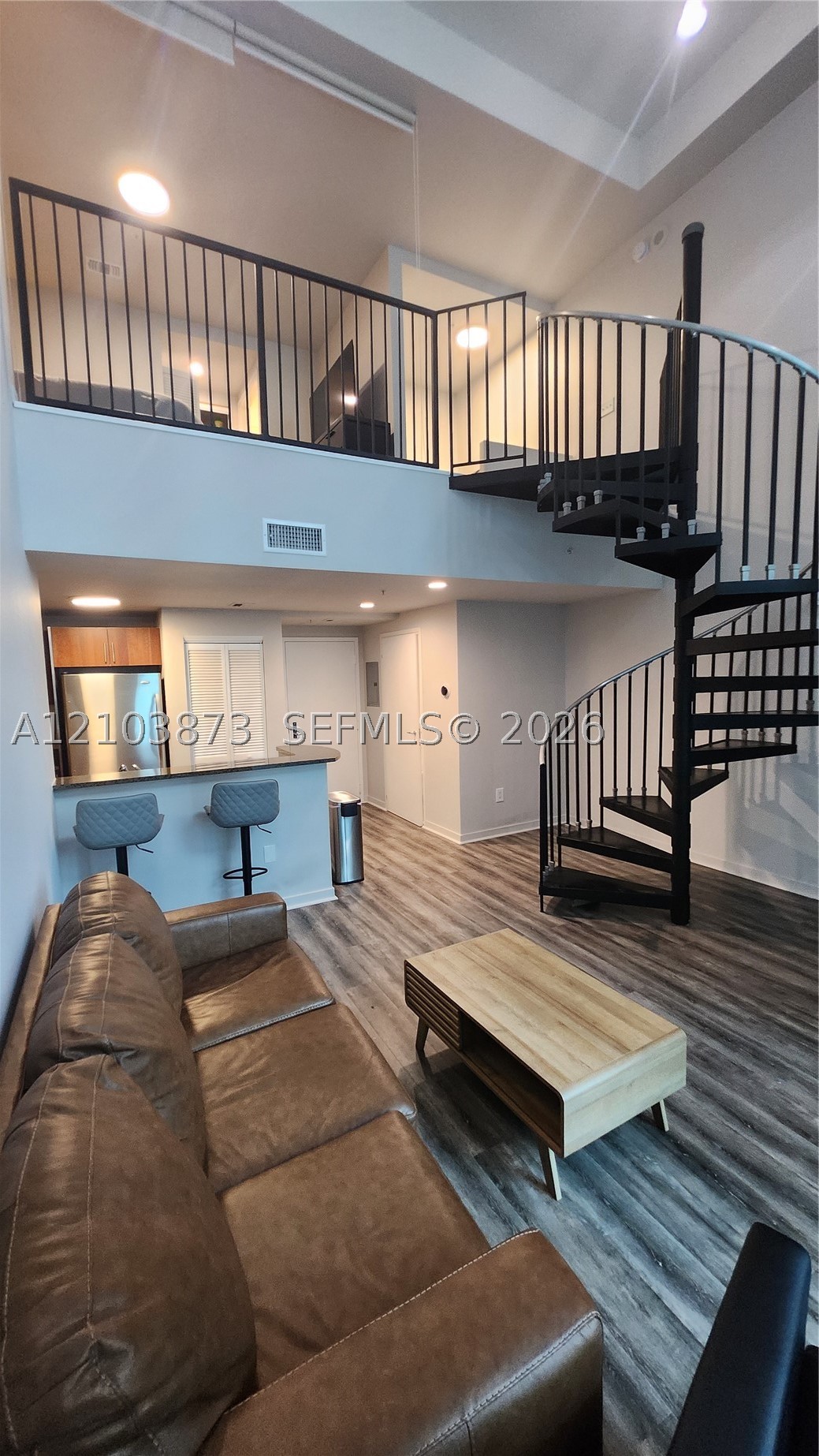 300 S Biscayne Blvd #L-808, Miami FL 33131