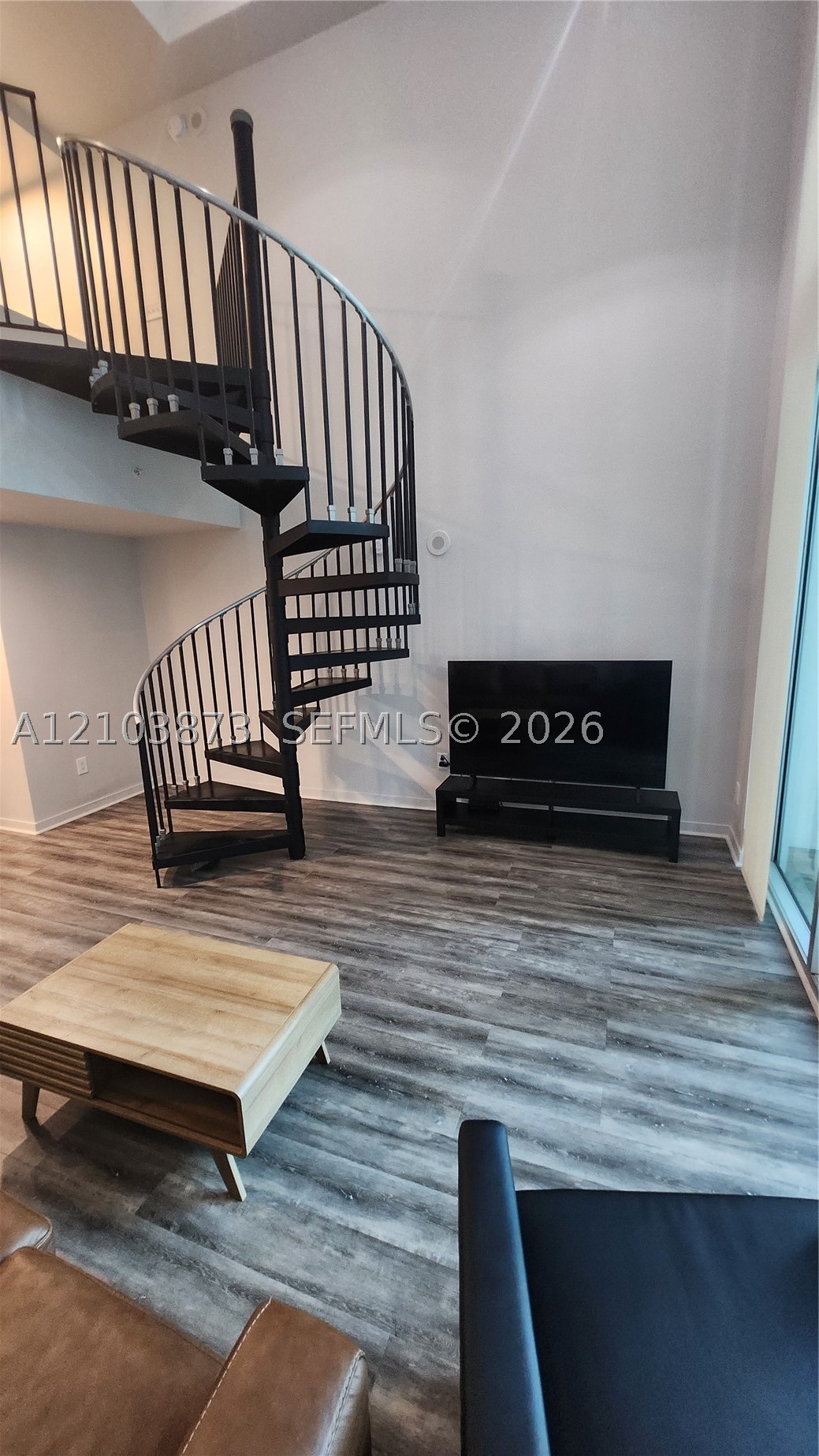 300 S Biscayne Blvd #L-808, Miami FL 33131