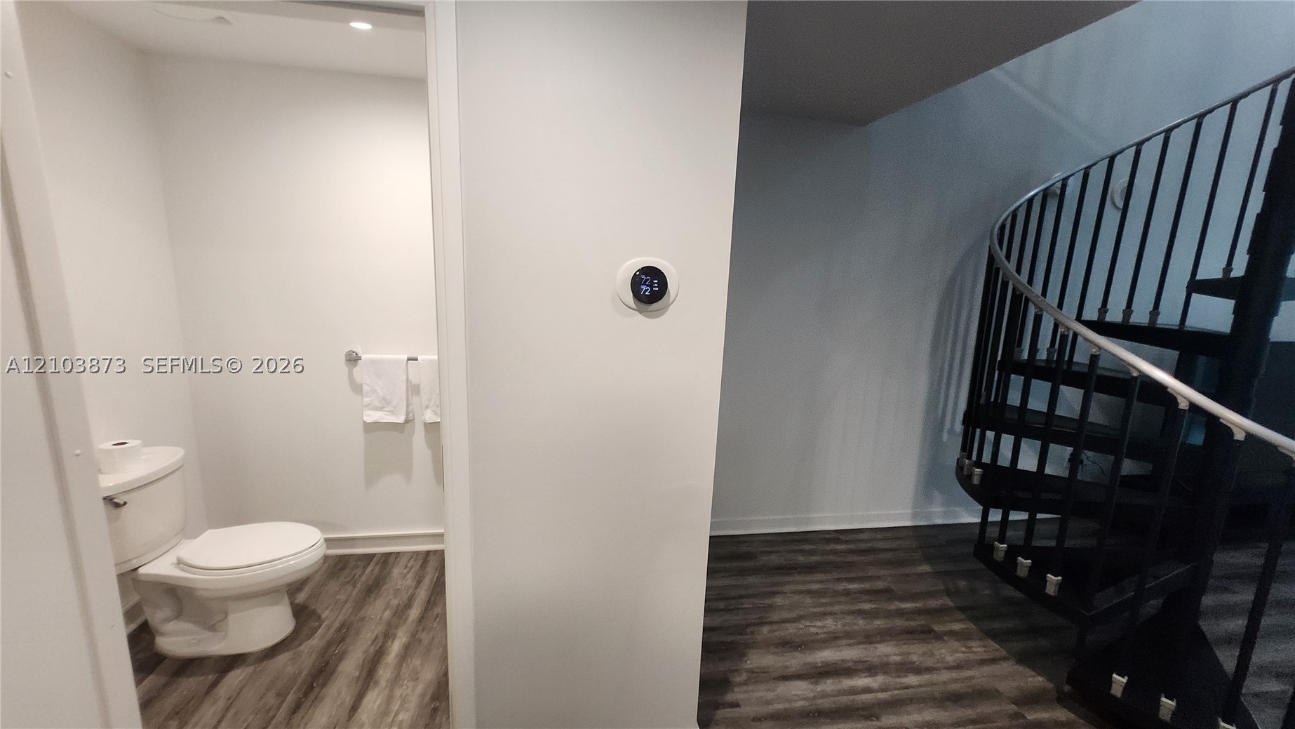300 S Biscayne Blvd #L-808, Miami FL 33131