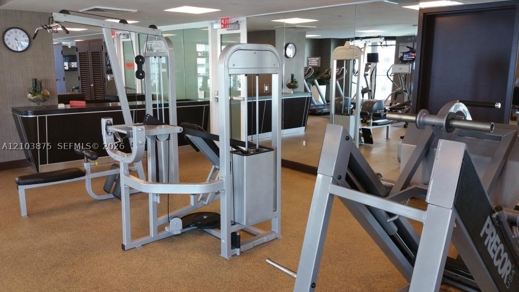 950 Brickell Bay Dr #4008, Miami FL 33131