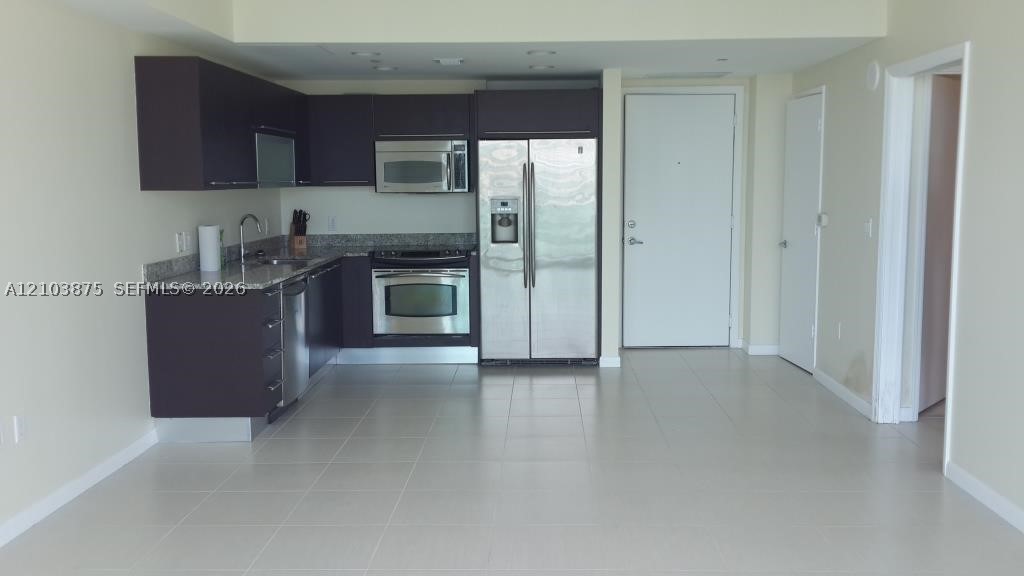 950 Brickell Bay Dr #4008, Miami FL 33131