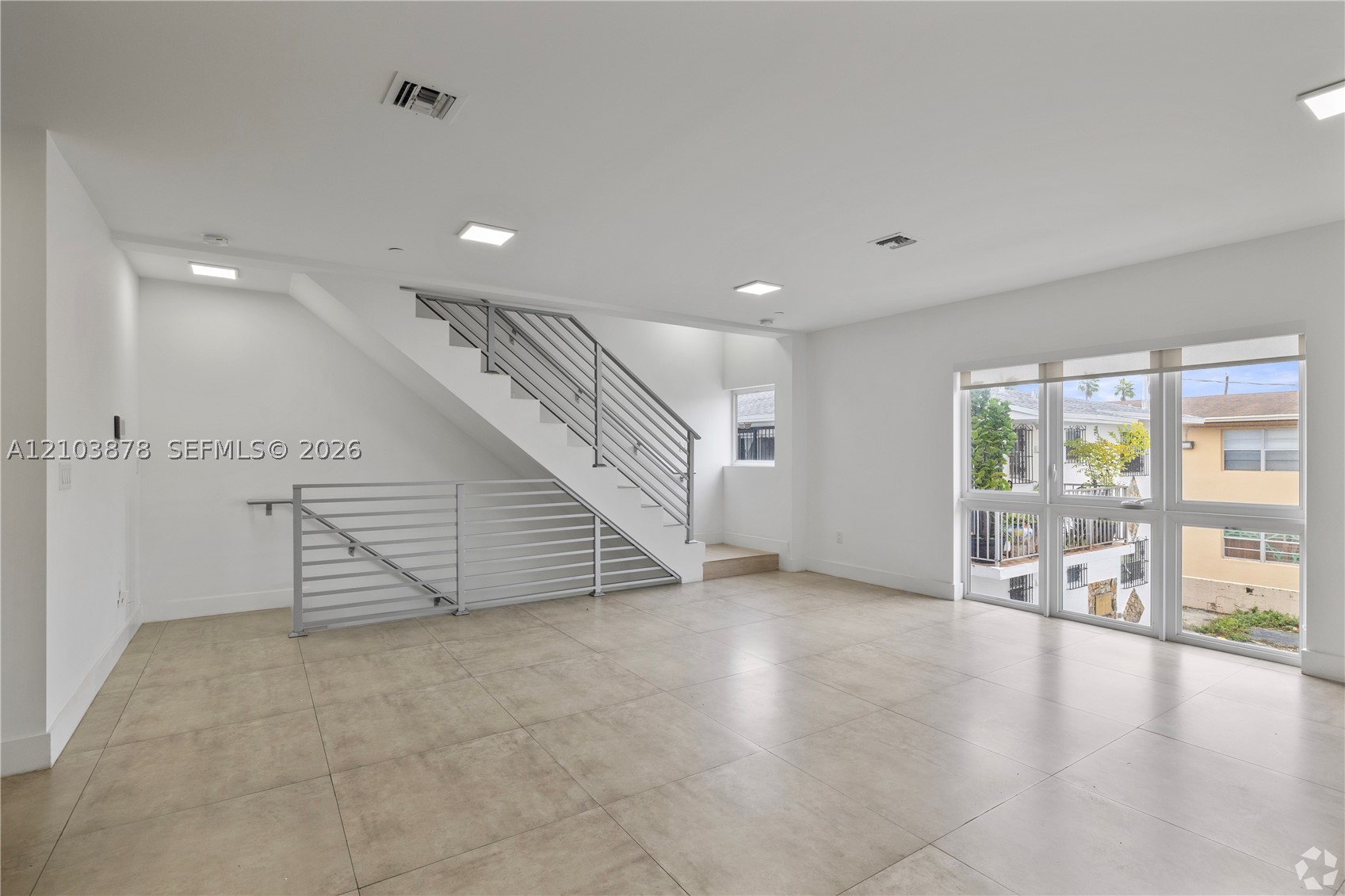 434 SW 10th St #b, Miami FL 33130