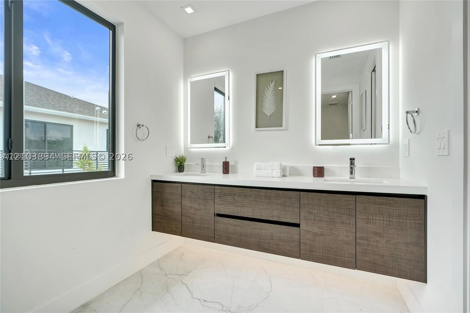 4648 SW 32 ND AVE #B-3, Dania Beach FL 33312