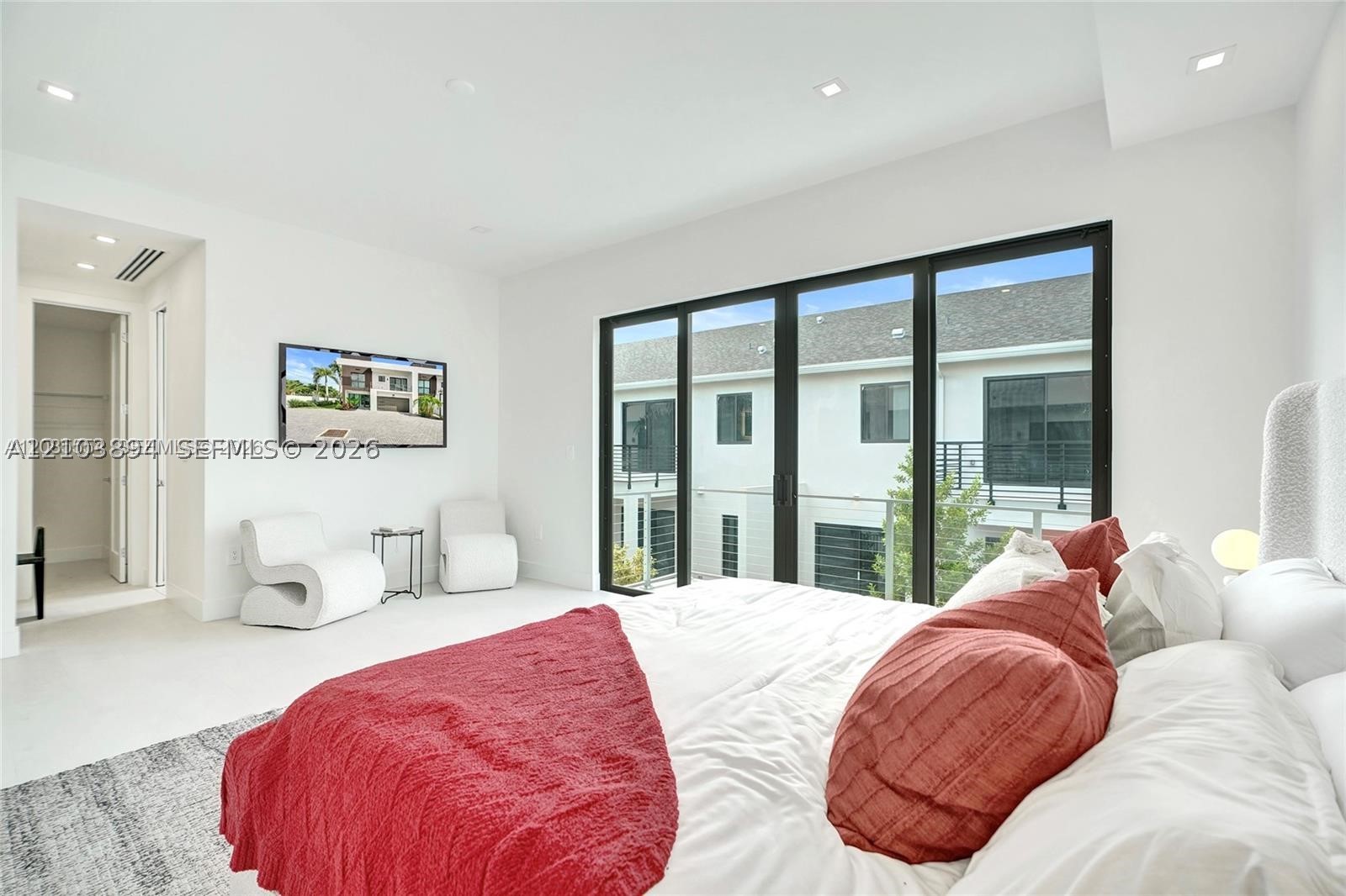 4648 SW 32 ND AVE #B-3, Dania Beach FL 33312