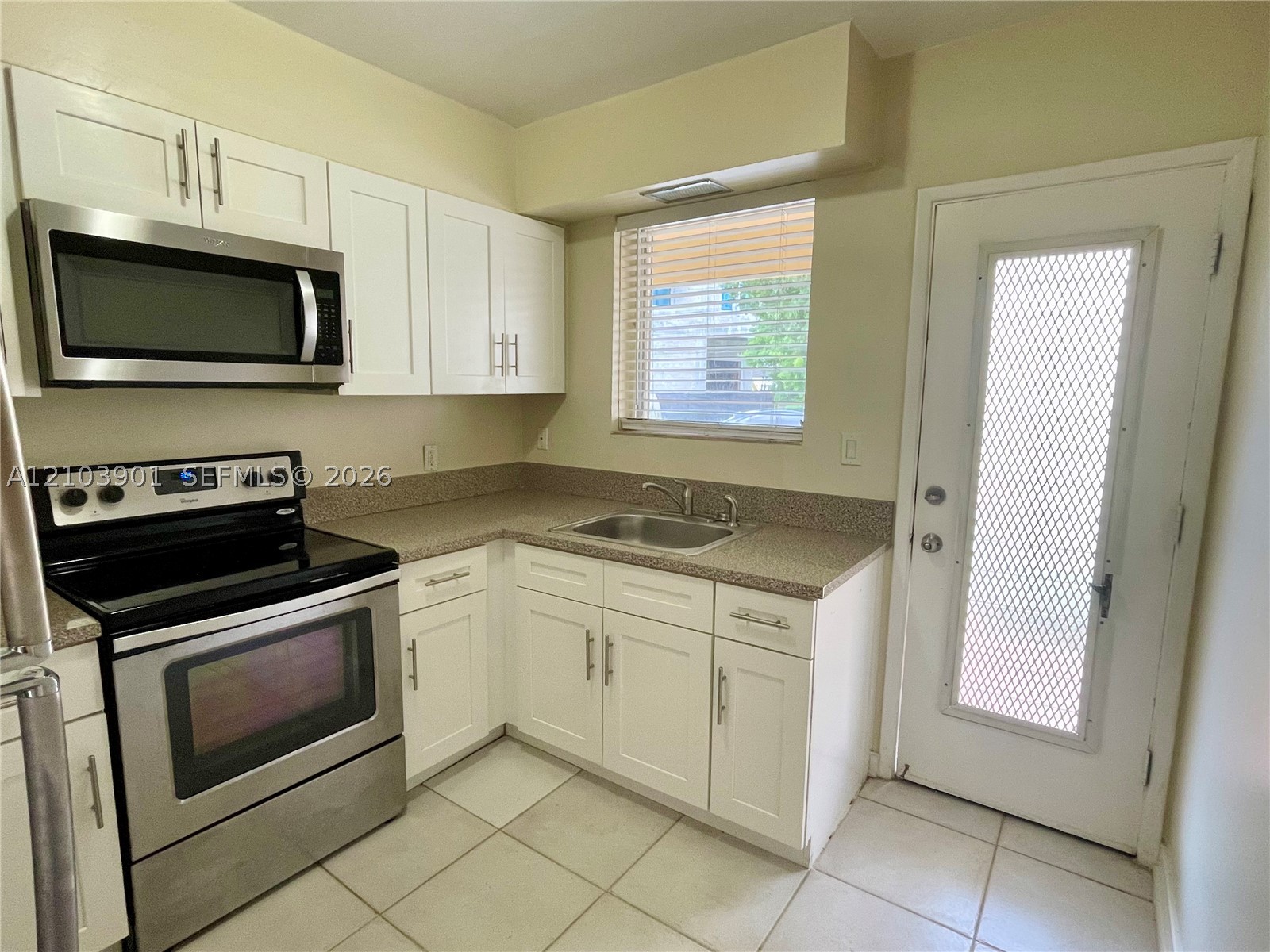 30 Park Dr #12-B, Bal Harbour FL 33154