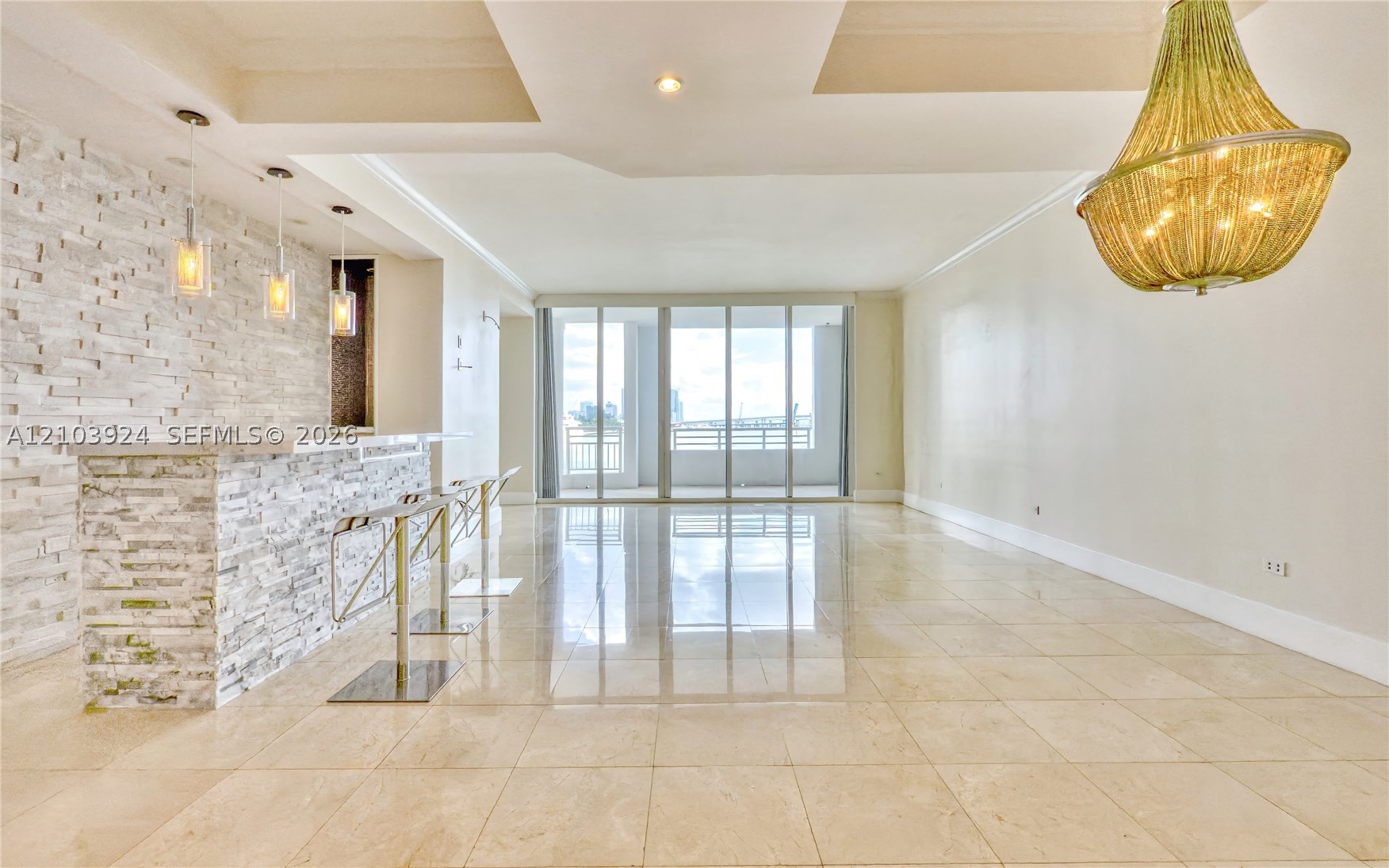 848 Brickell Key Dr #306, Miami FL 33131
