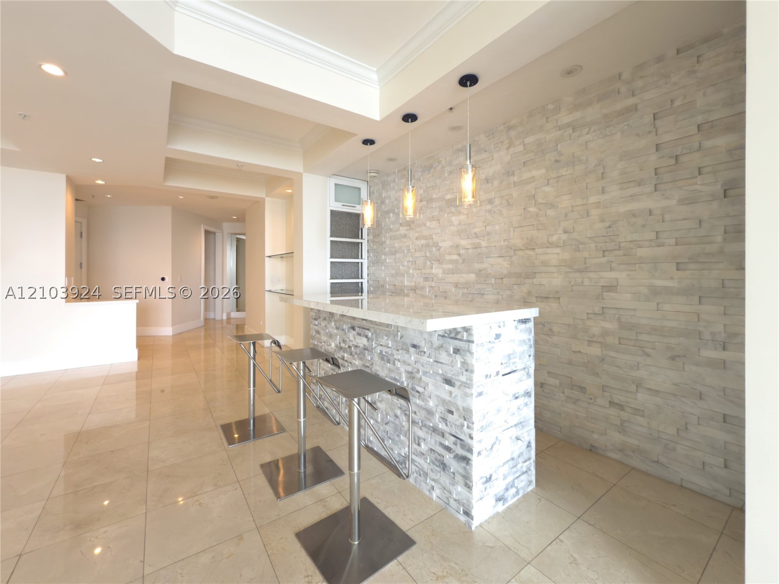 848 Brickell Key Dr #306, Miami FL 33131