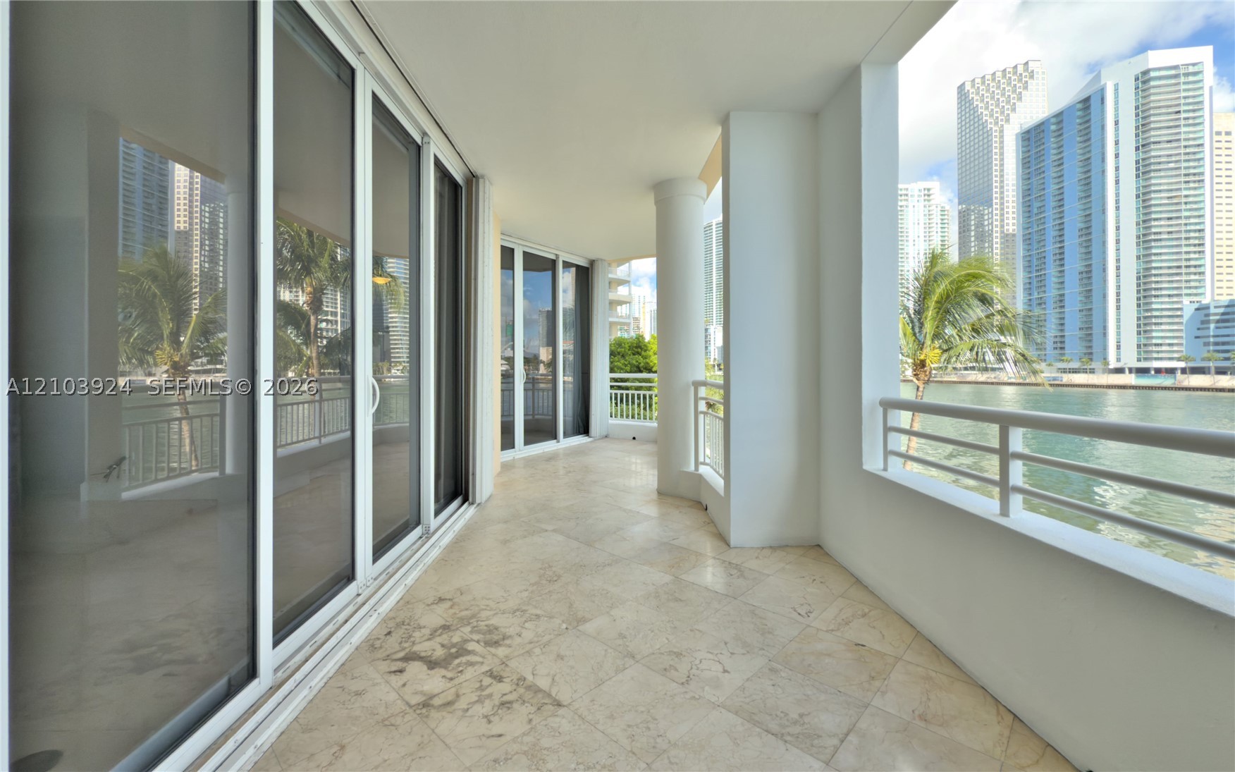 848 Brickell Key Dr #306, Miami FL 33131