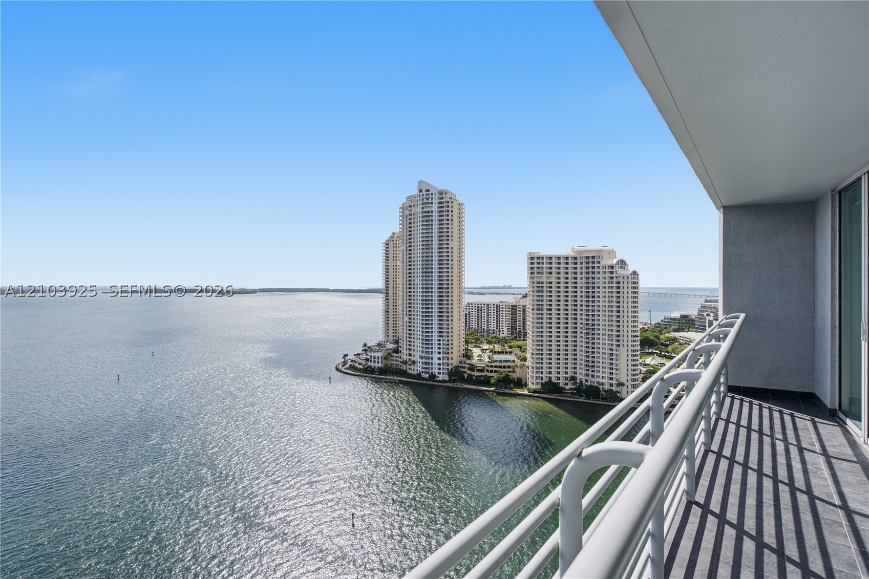 335 S Biscayne Blvd #2512, Miami FL 33131