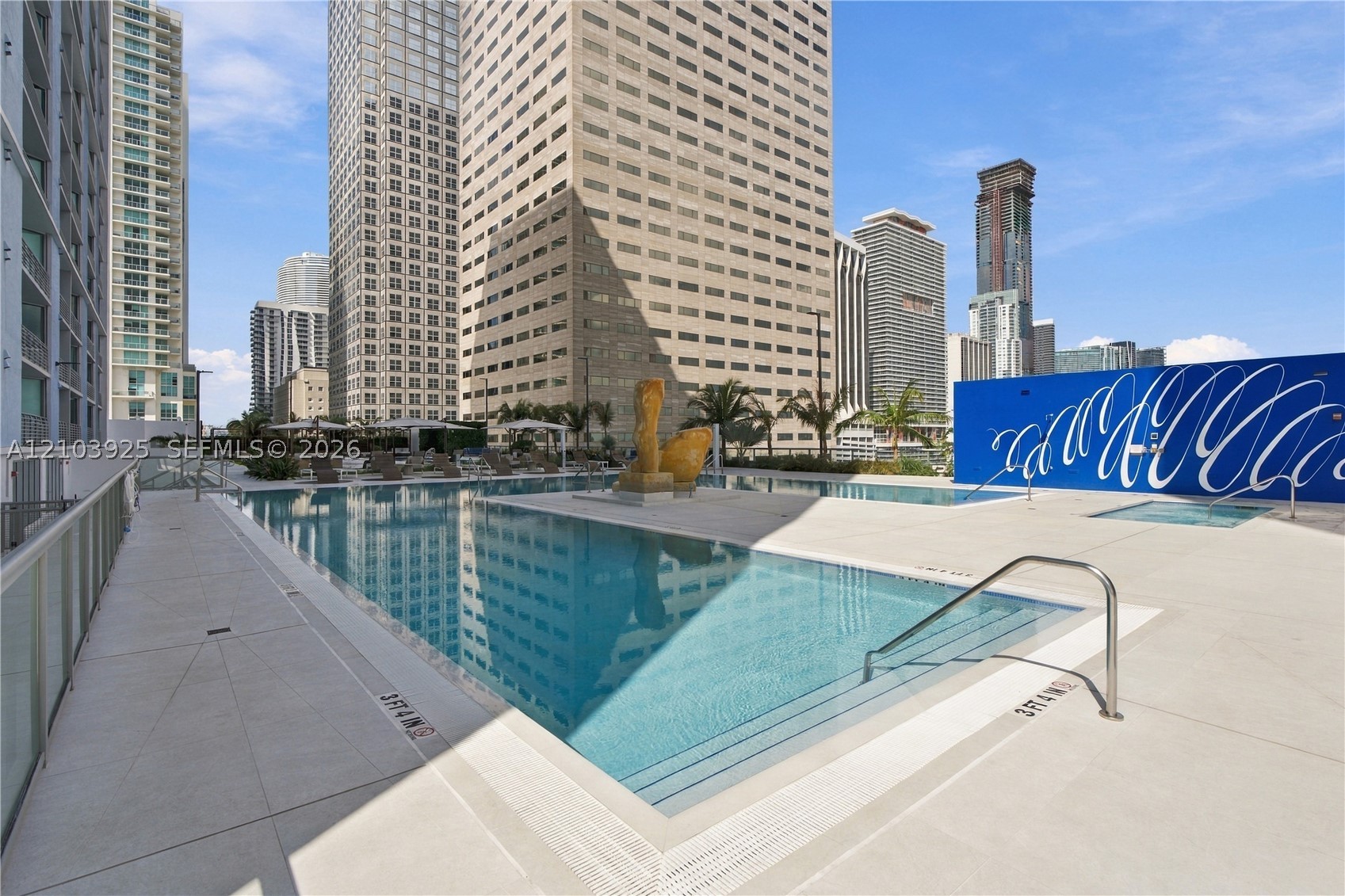 335 S Biscayne Blvd #2512, Miami FL 33131