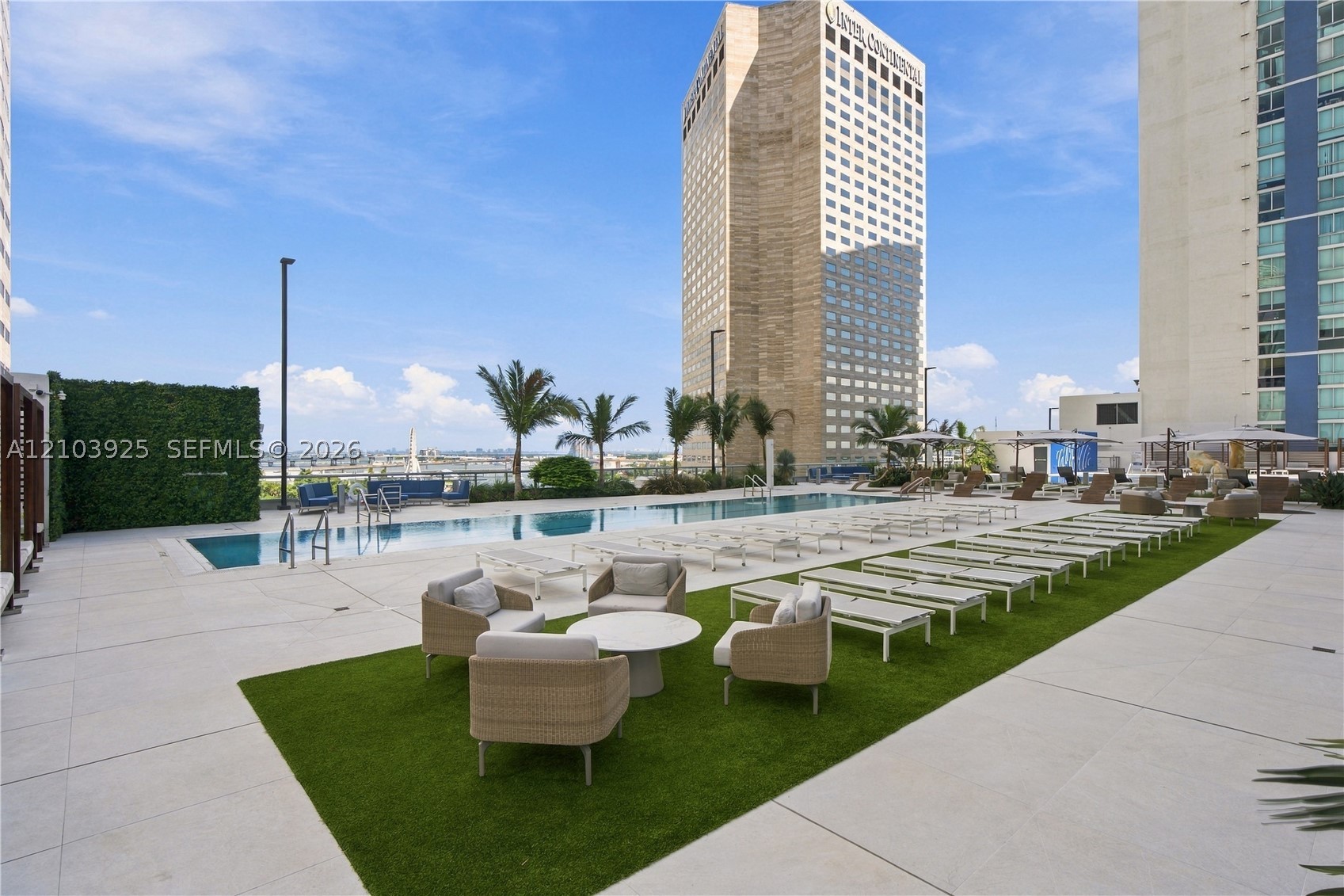 335 S Biscayne Blvd #2512, Miami FL 33131