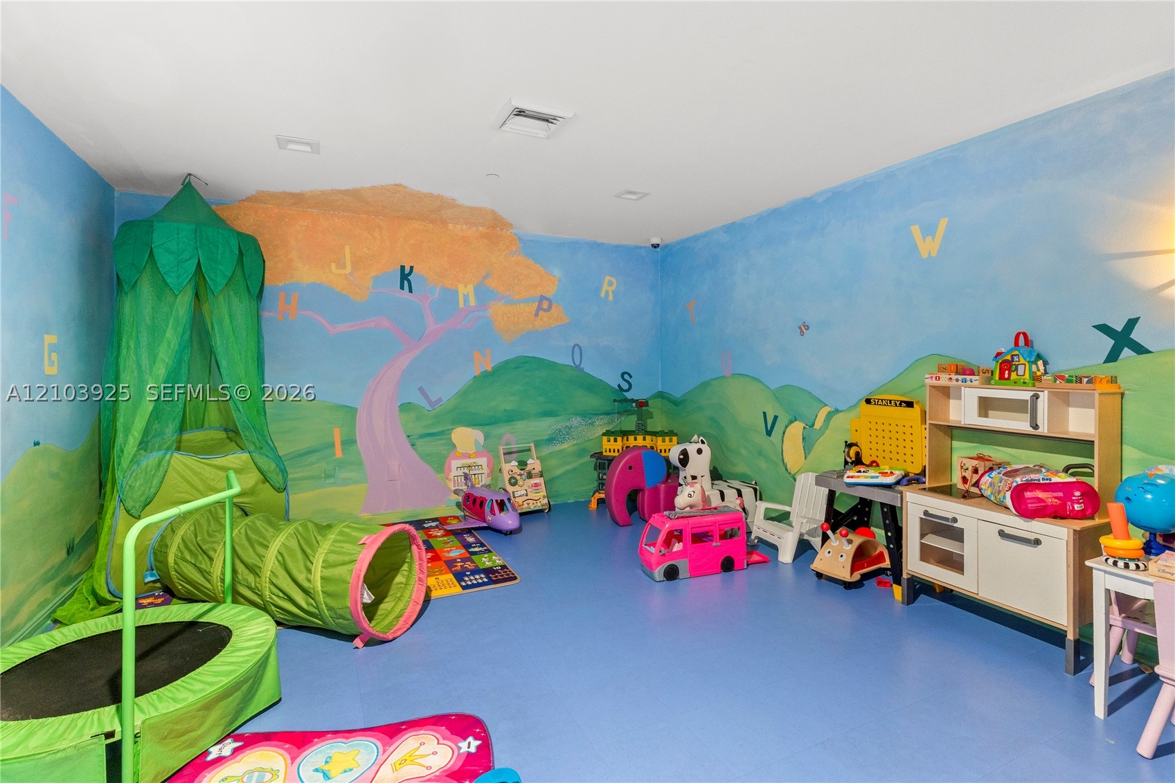 335 S Biscayne Blvd #2512, Miami FL 33131