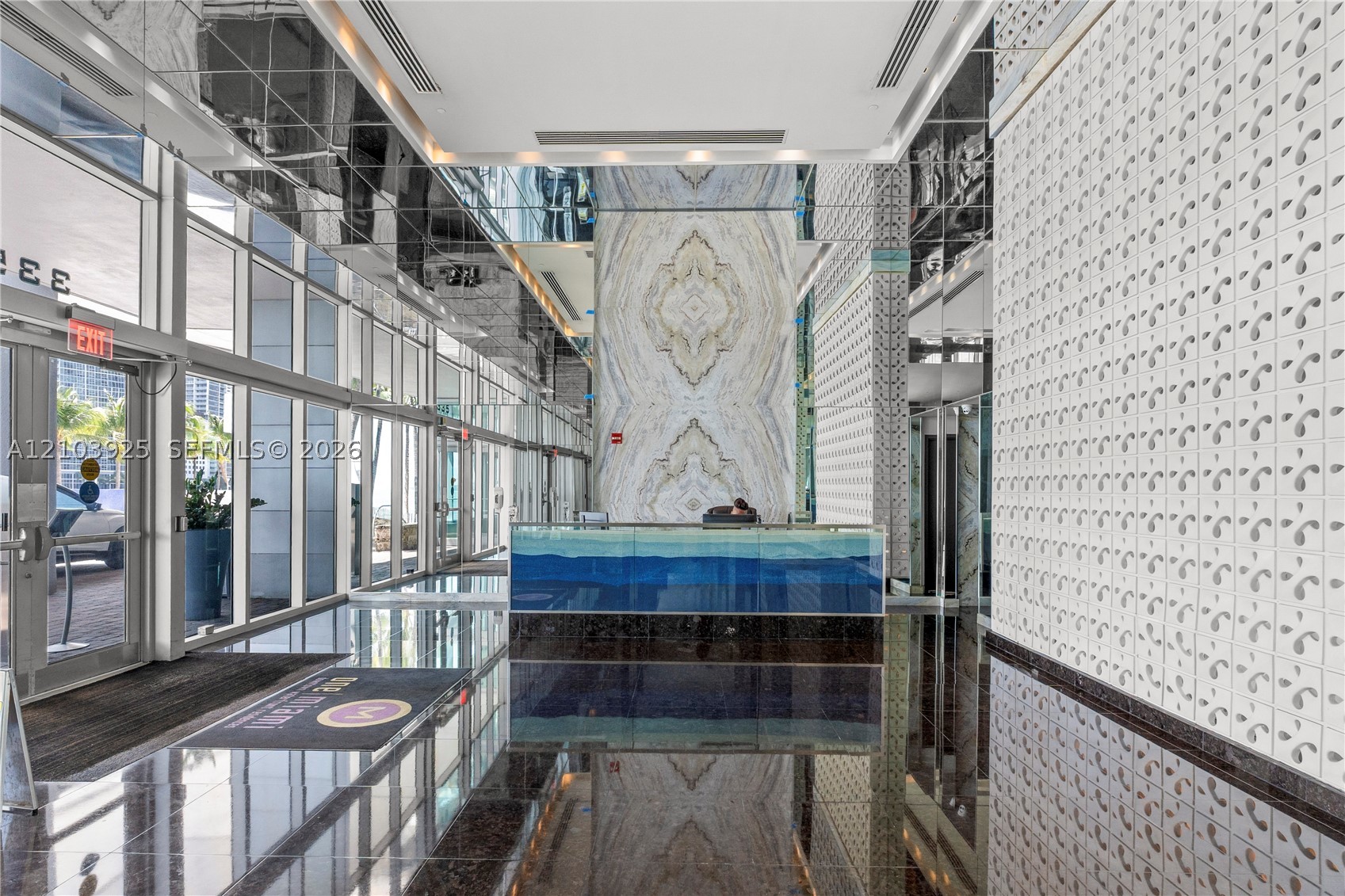 335 S Biscayne Blvd #2512, Miami FL 33131