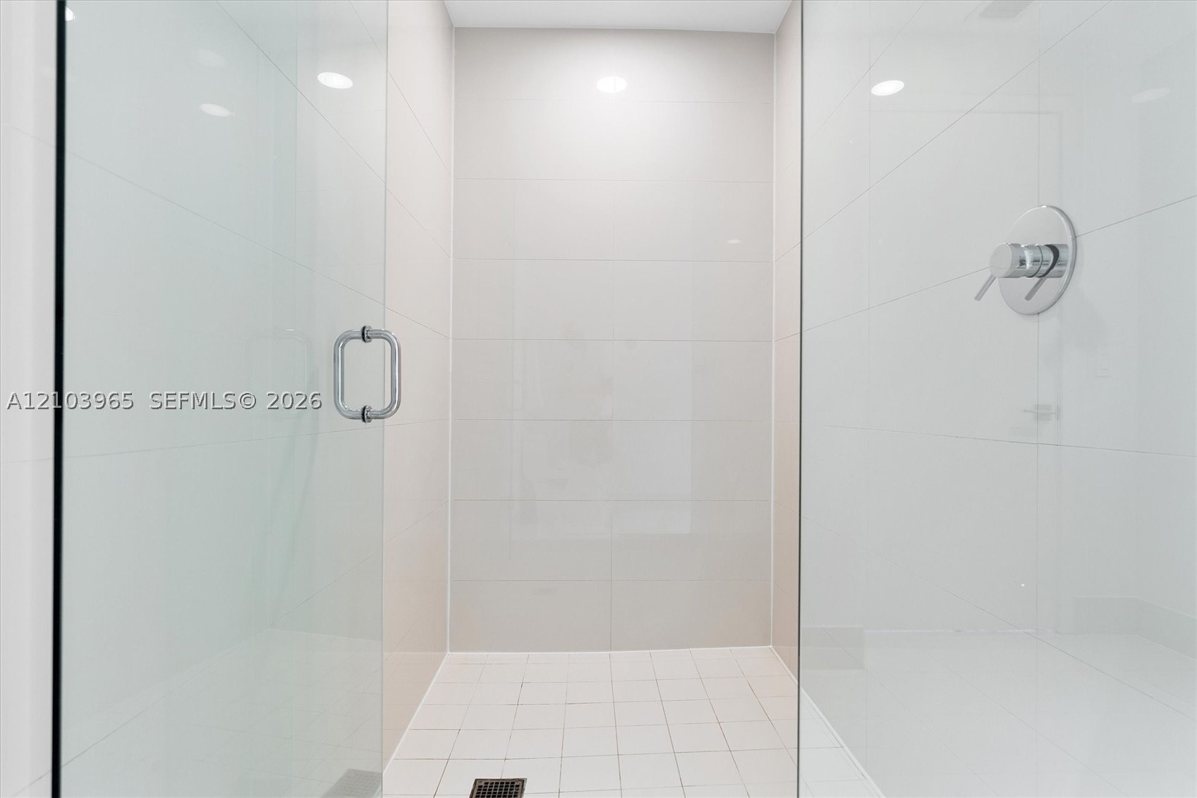 121 NE 34th St #2904, Miami FL 33137