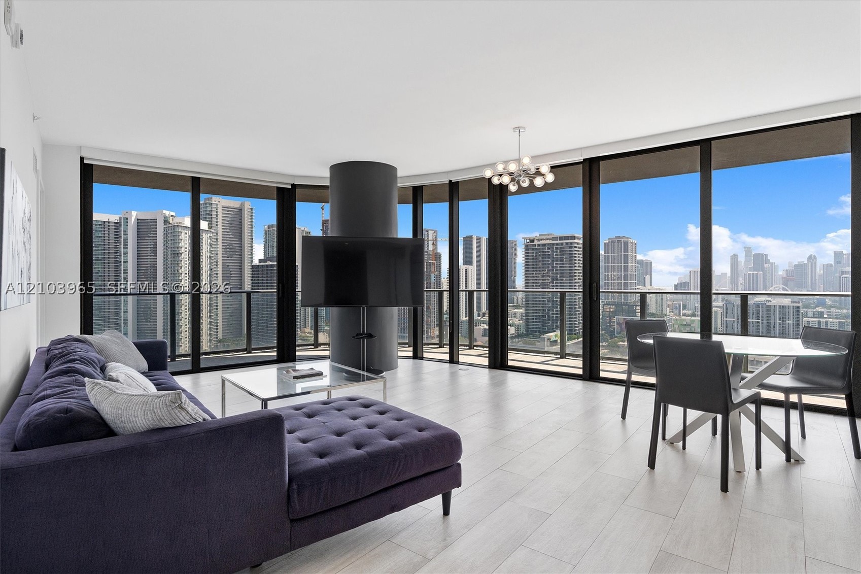 121 NE 34th St #2904, Miami FL 33137